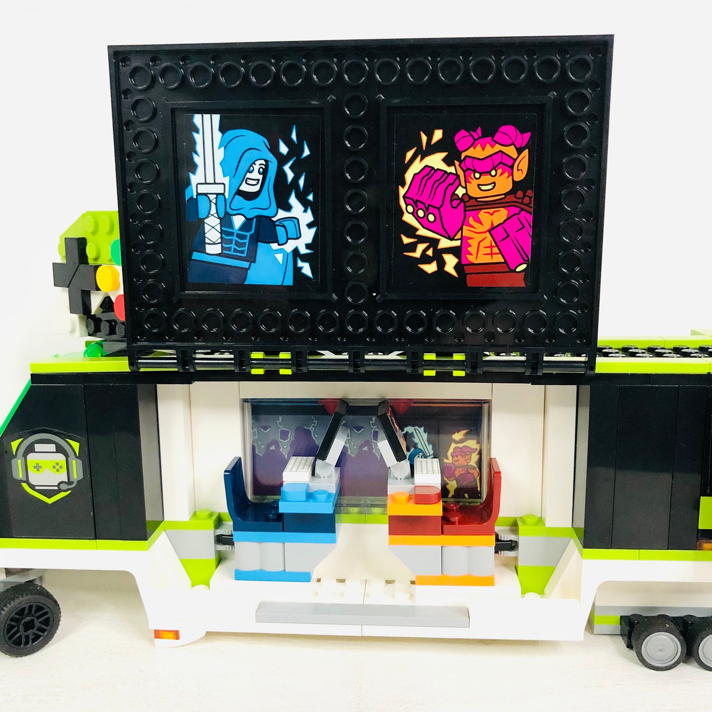 LEGO CITY: Gaming Tournament Truck (60388) 100% Complete With instructions