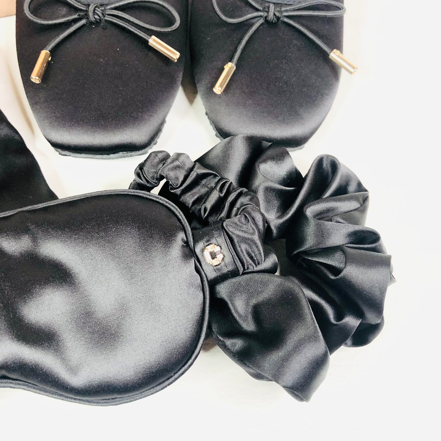 CARVELA Black Satin Fantasy Sleep & Slippers Set Large UK4/5 - £75 NEW & Boxed