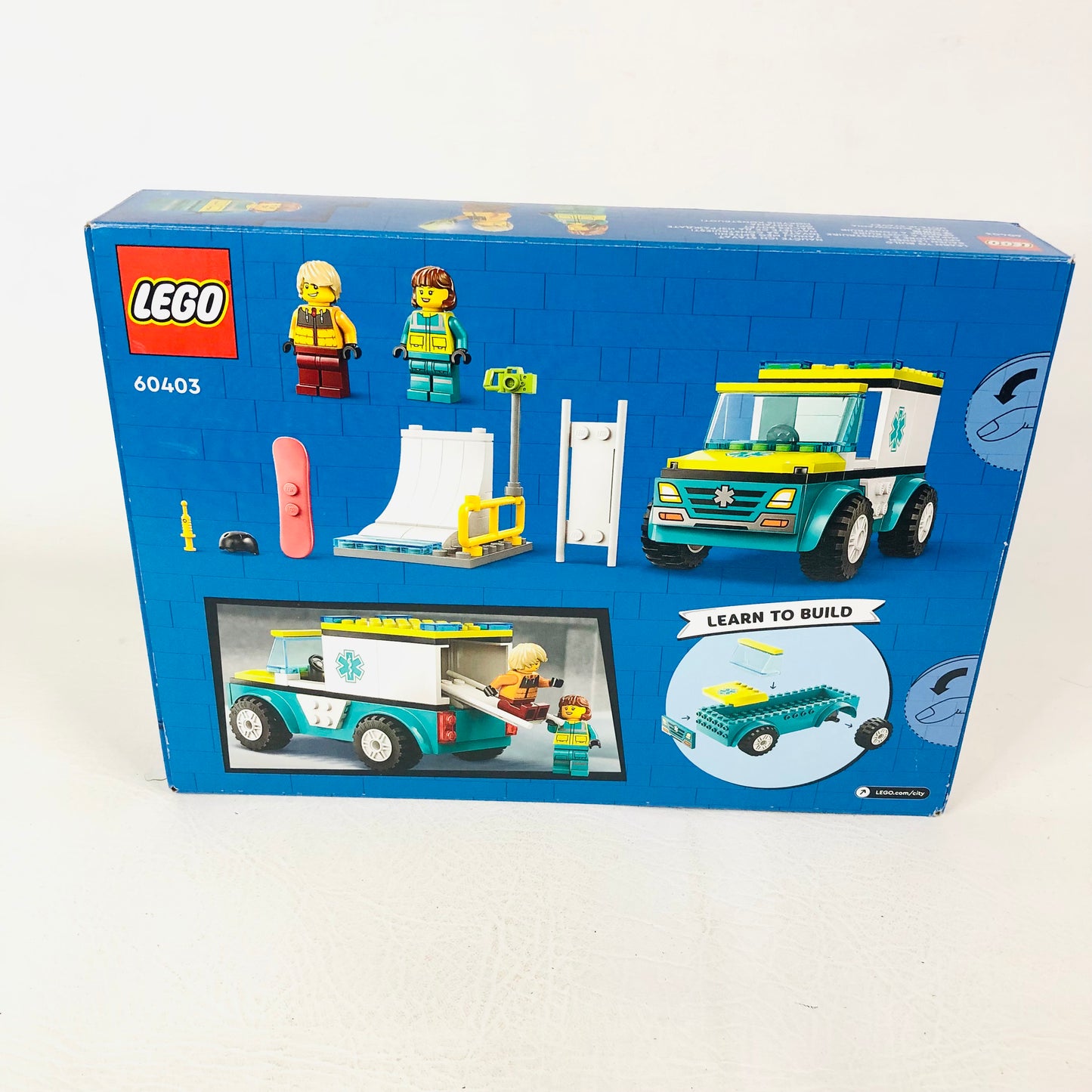 LEGO CITY: Emergency Ambulance and Snowboarder (60403) New Sealed Box