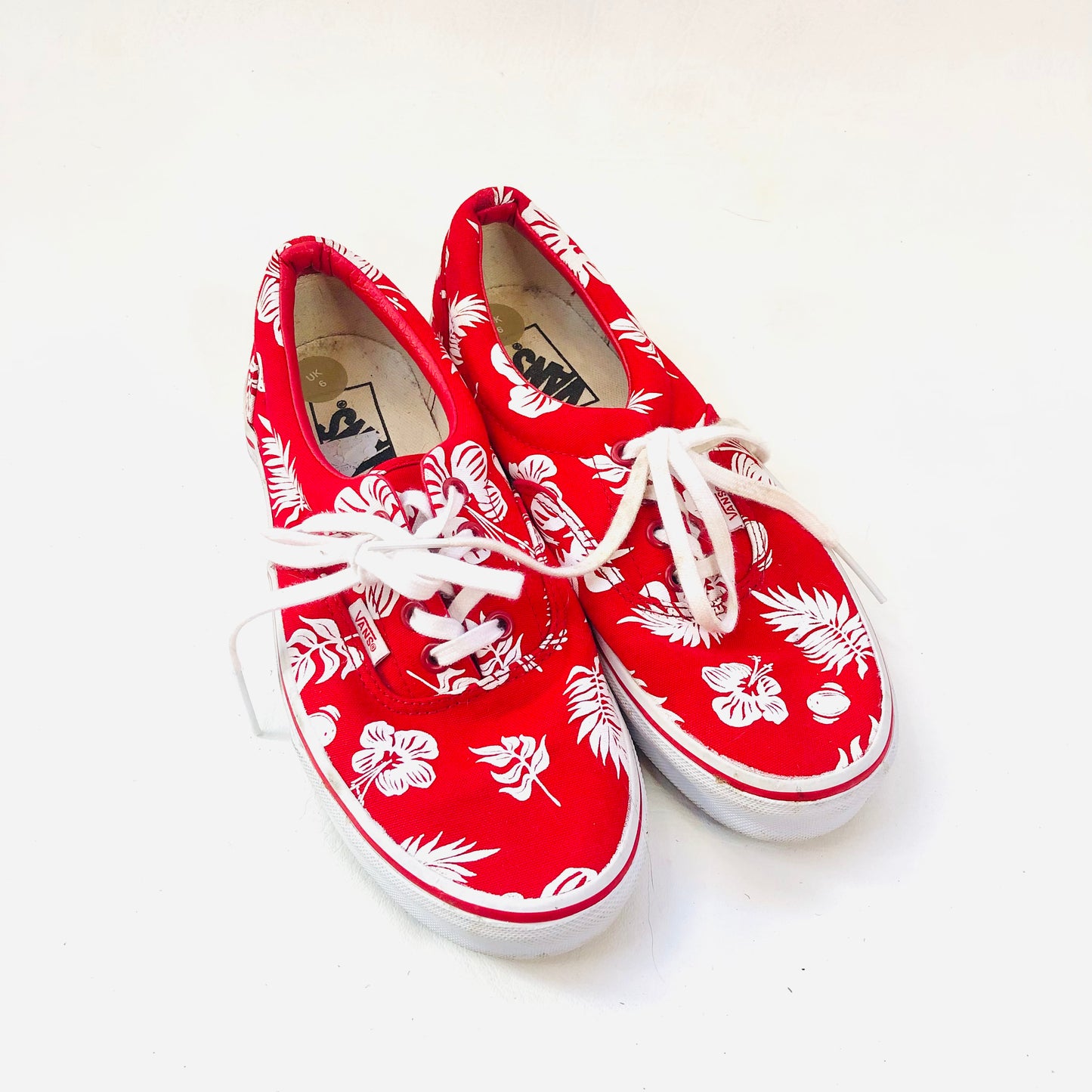 Vans Era Tropicoco Red & White Flower Pattern Trainers Sneaker UK 5.5 Womens