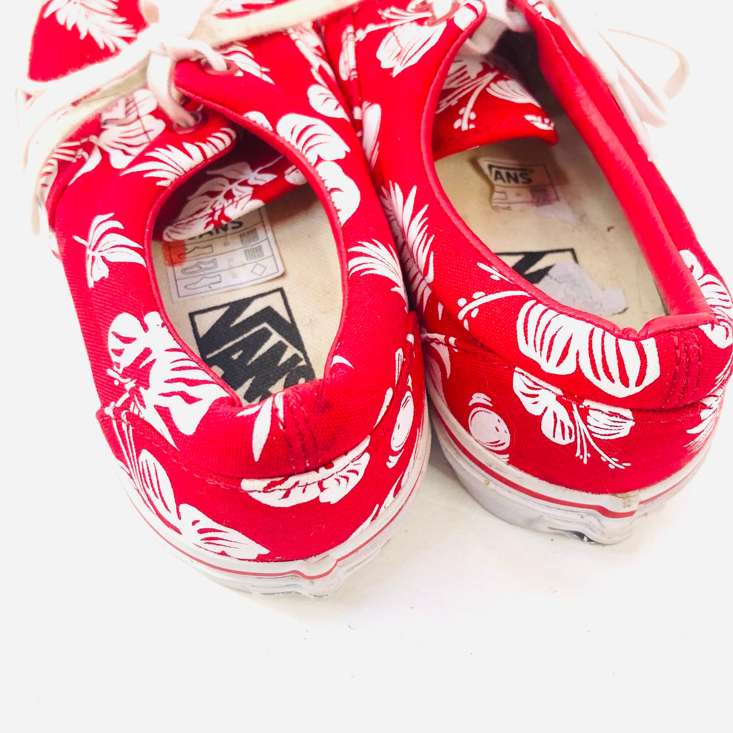 Vans Era Tropicoco Red & White Flower Pattern Trainers Sneaker UK 5.5 Womens