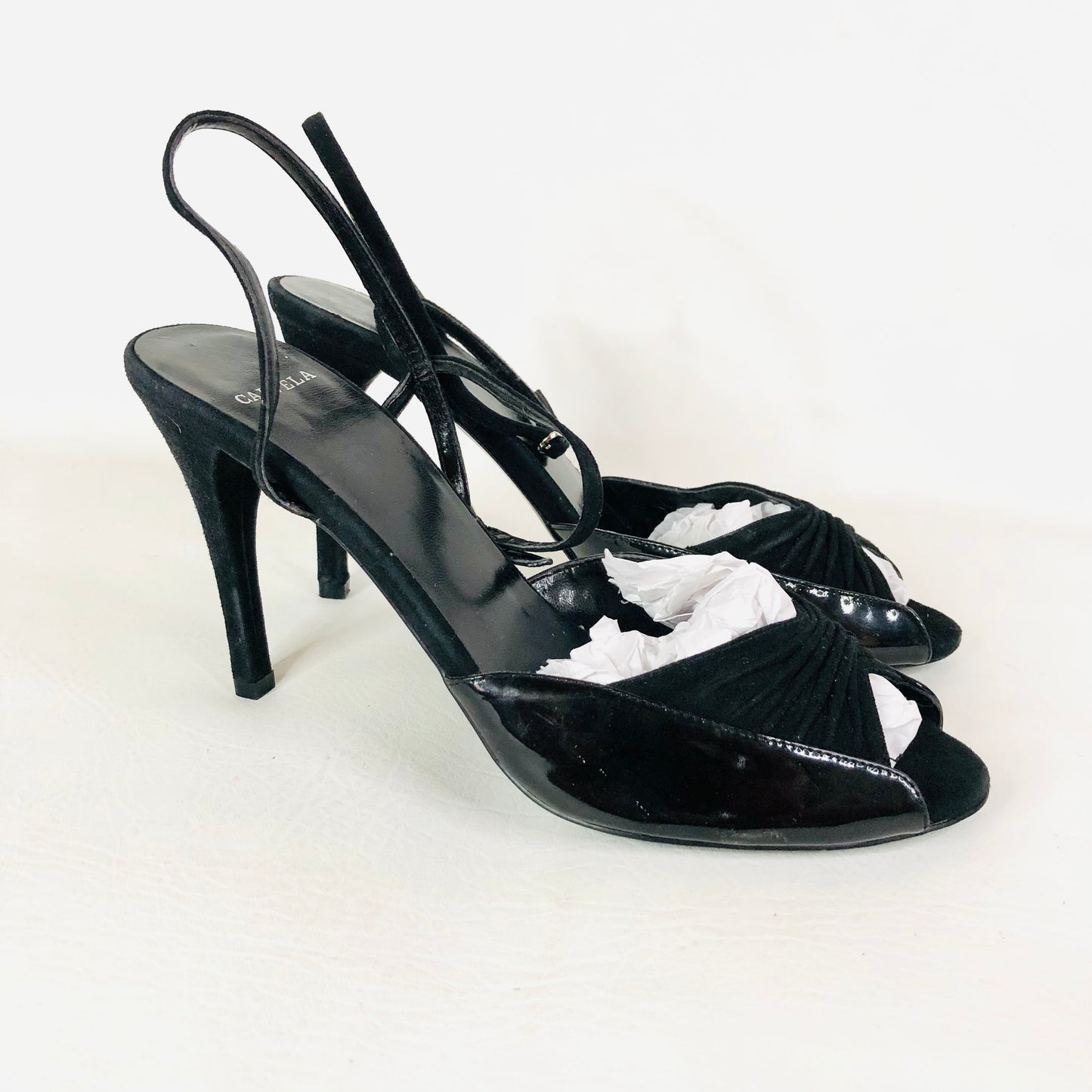 Carvela Black Patent Leather Suede Retro Style Peep Toe Ankle Strap Heels Size 4