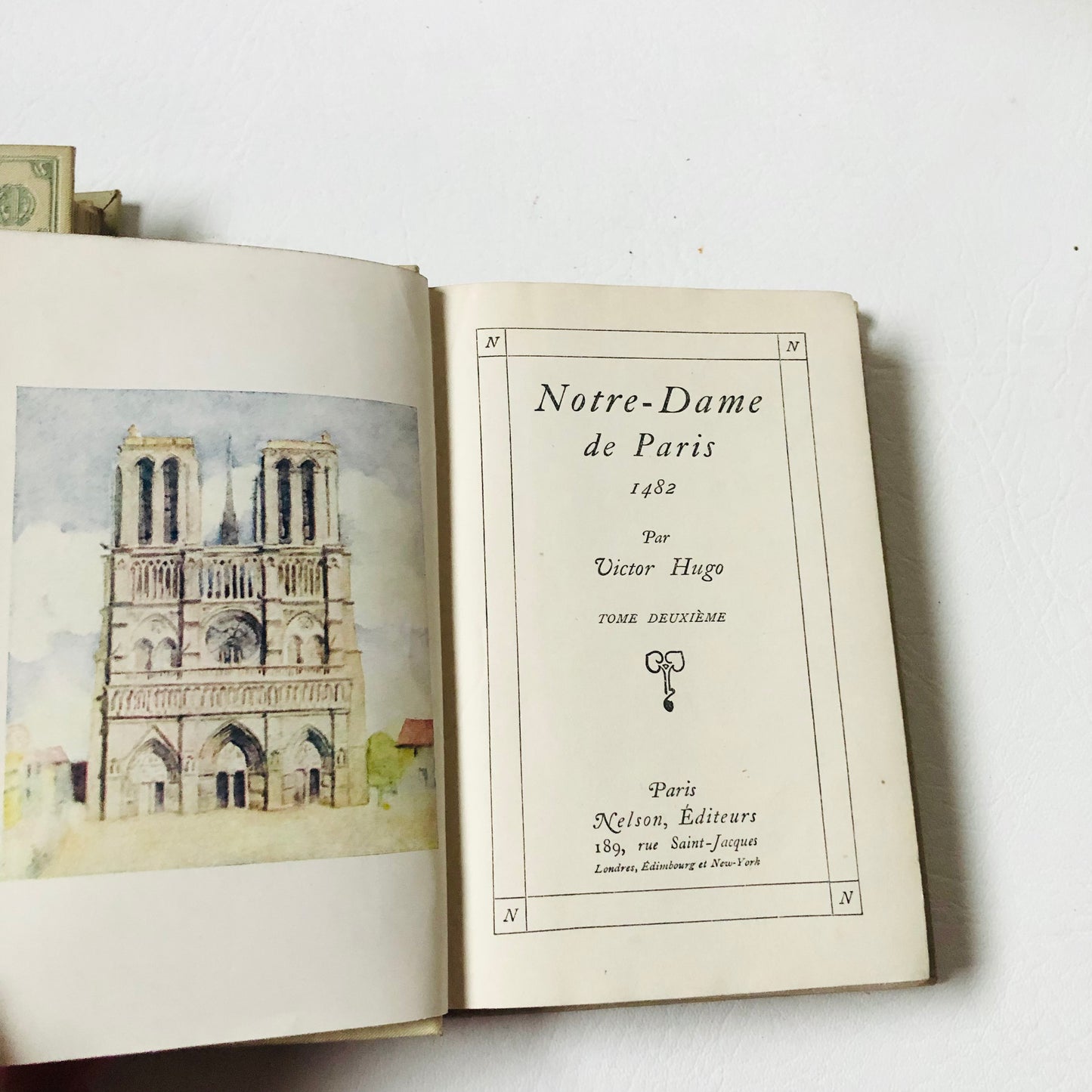 Victor Hugo NOTRE DAME DE PARIS Nelson Ed. 2 Vol Set Antique French Books 1937