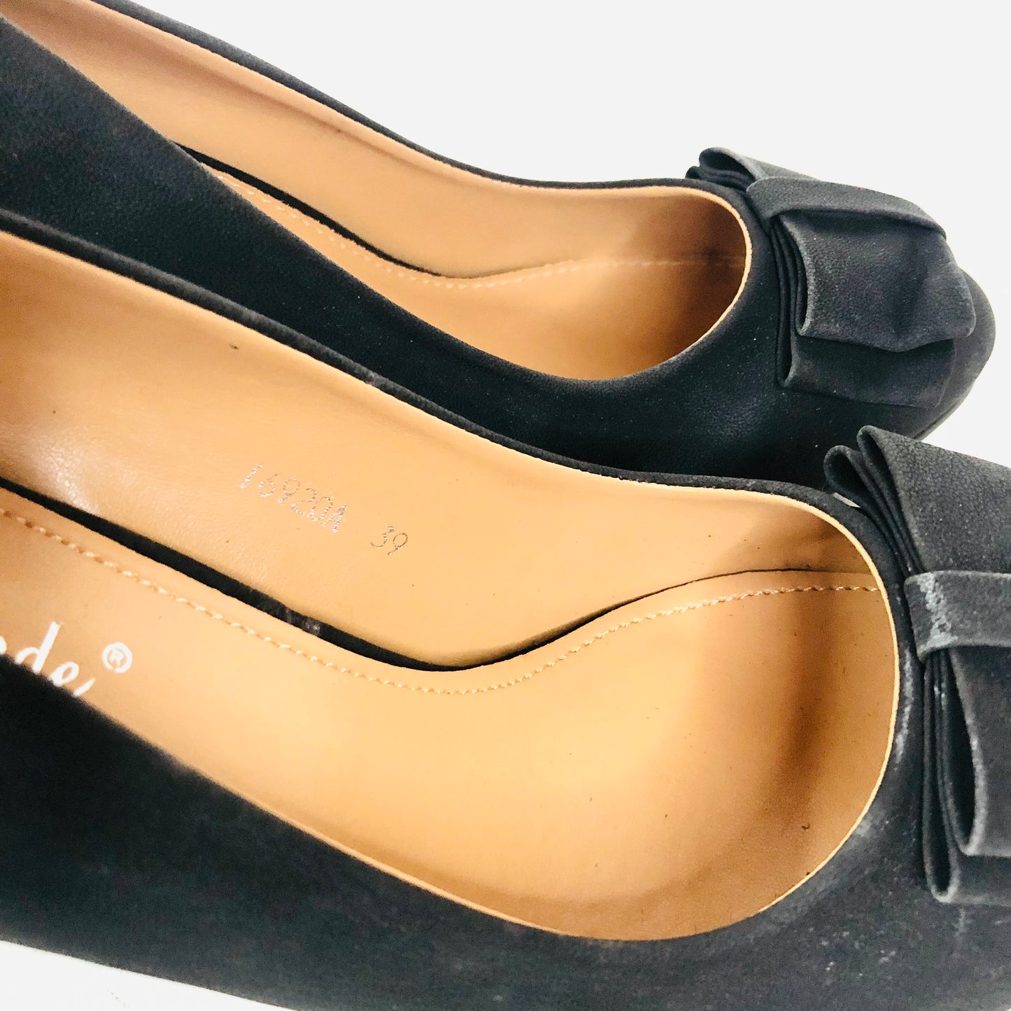 Super Mode Black Faux Suede Block Heel Bow Round Toe Court Shoes Size 39 UK 6