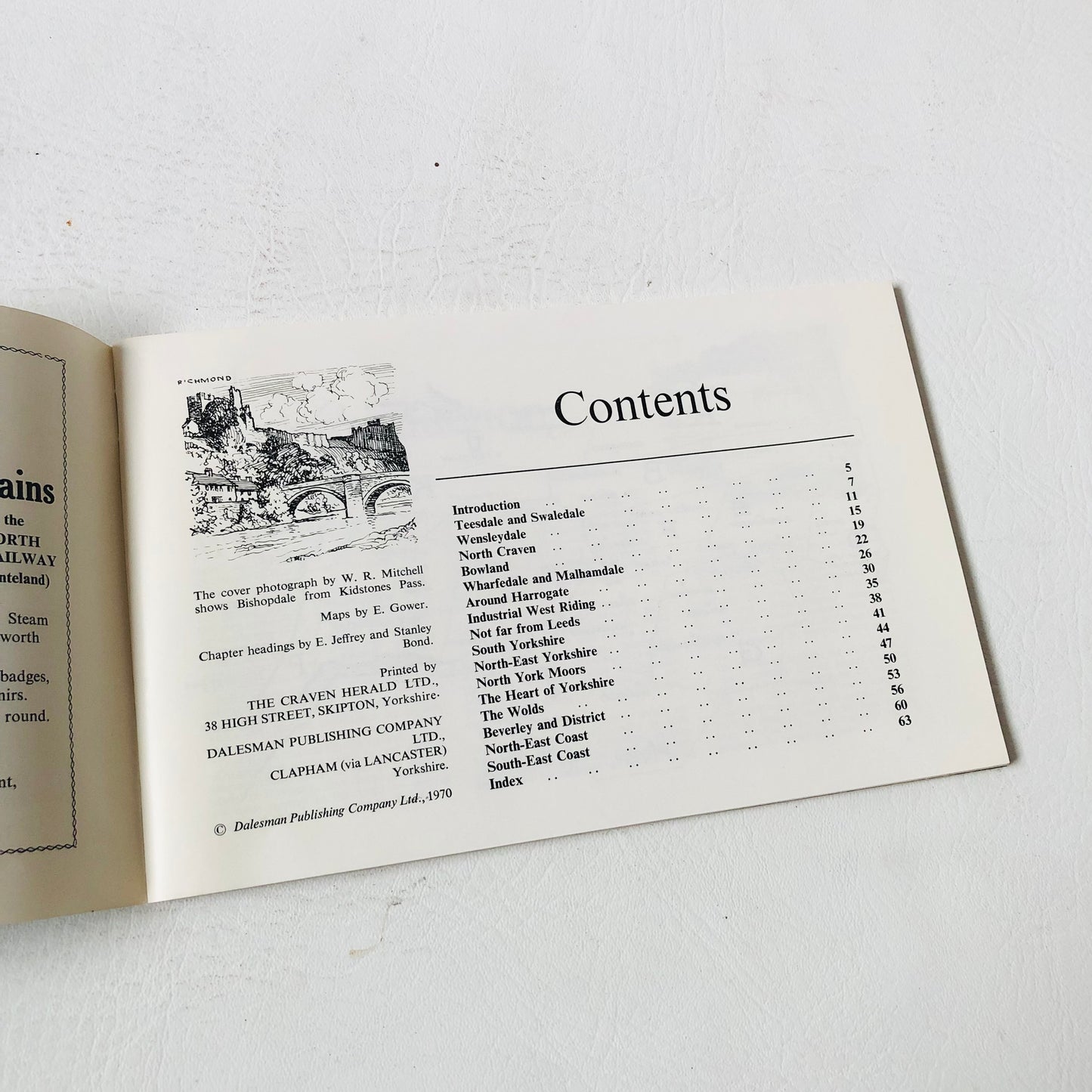 Vintage UK Road Trip Guide: Explore Yorkshire by Car (1970) by Dalesman Booklet