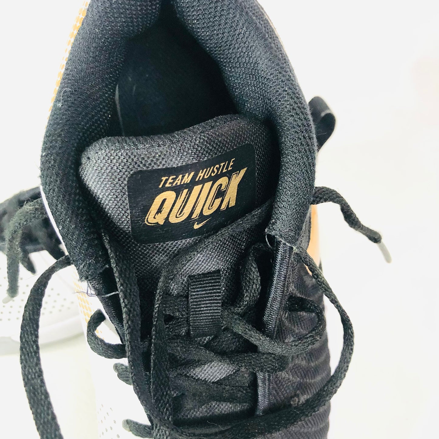 NIKE Black, White & Gold Team Hustle Quick Trainers AT5298-010 Youth Size 5Y (EU 38) Unisex