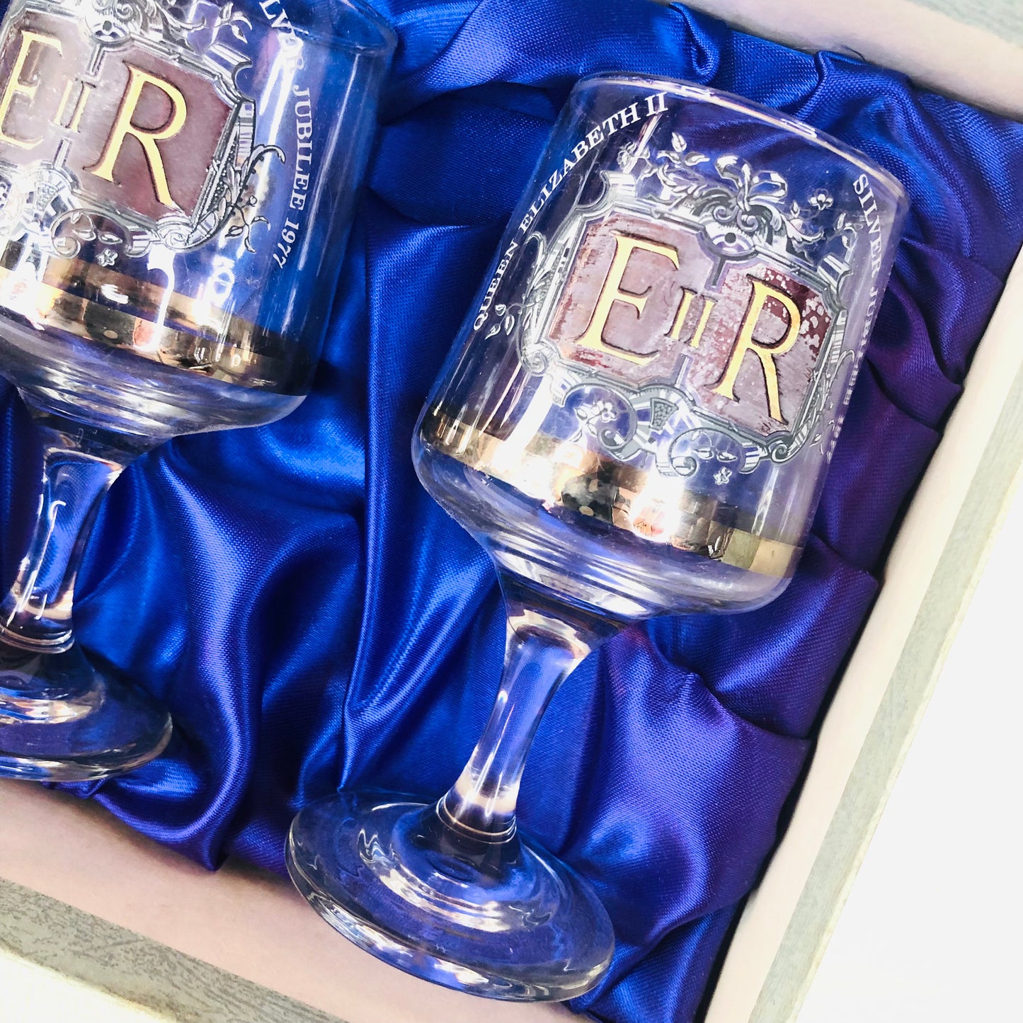 Pair Of Two Vintage Royal Queen Elizabeth II Silver Jubilee Glasses Boxed 1977