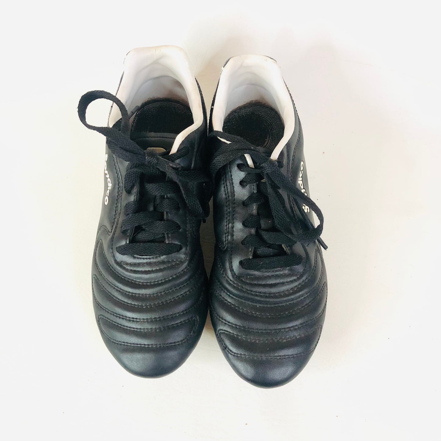 Sondico Strike SG 20 Soft Ground Black & White Football Boots Size 4 (EU 37)