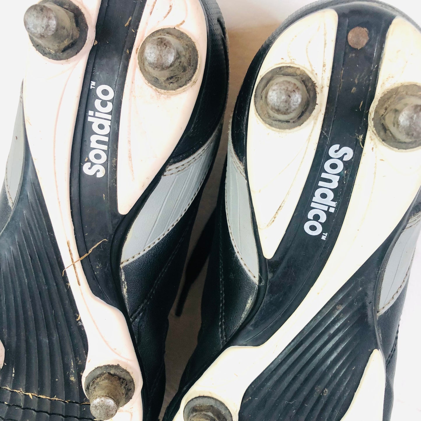 Sondico Strike SG 20 Soft Ground Black & White Football Boots Size 4 (EU 37)