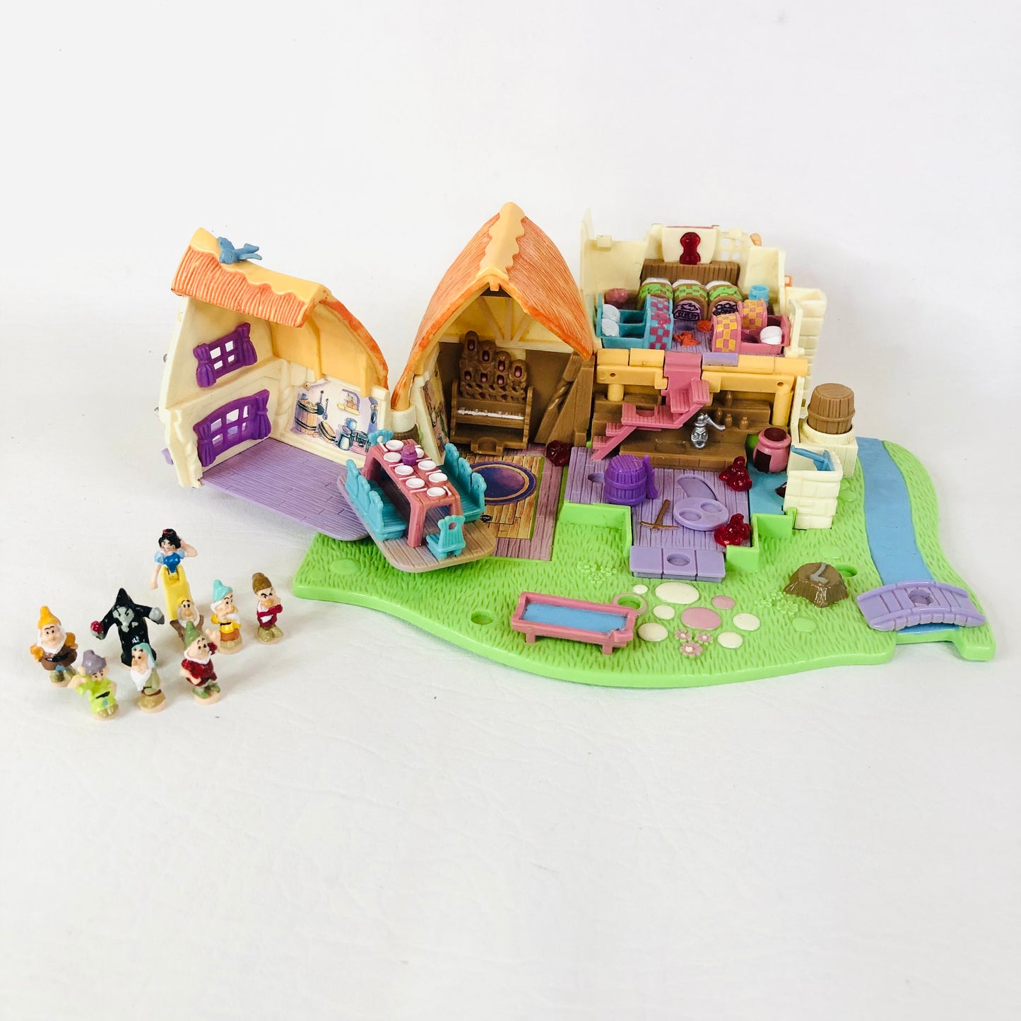 Bluebird Polly Pocket Disney Snow White And Seven Dwarfs Cottage & Figures 1995