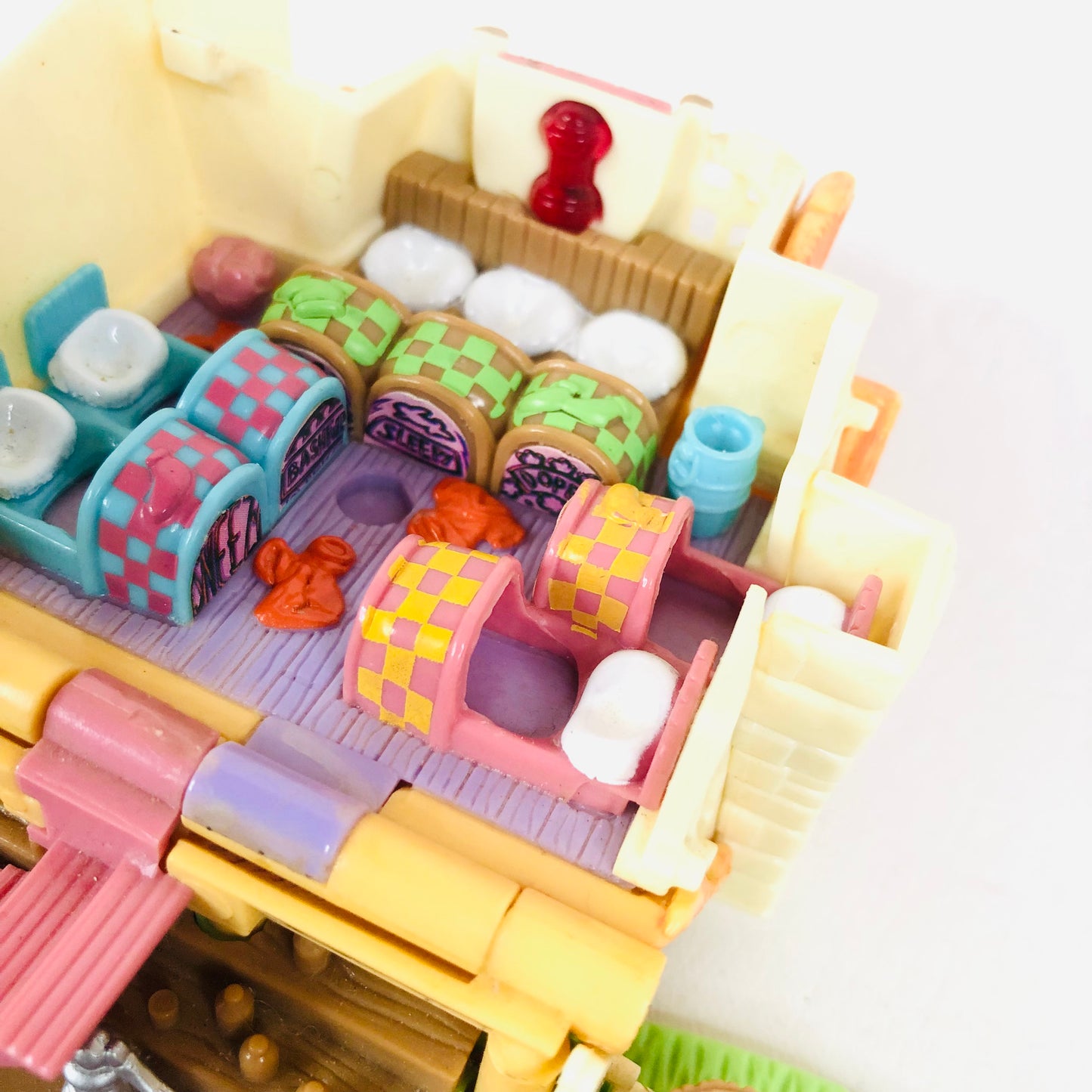Bluebird Polly Pocket Disney Snow White And Seven Dwarfs Cottage & Figures 1995