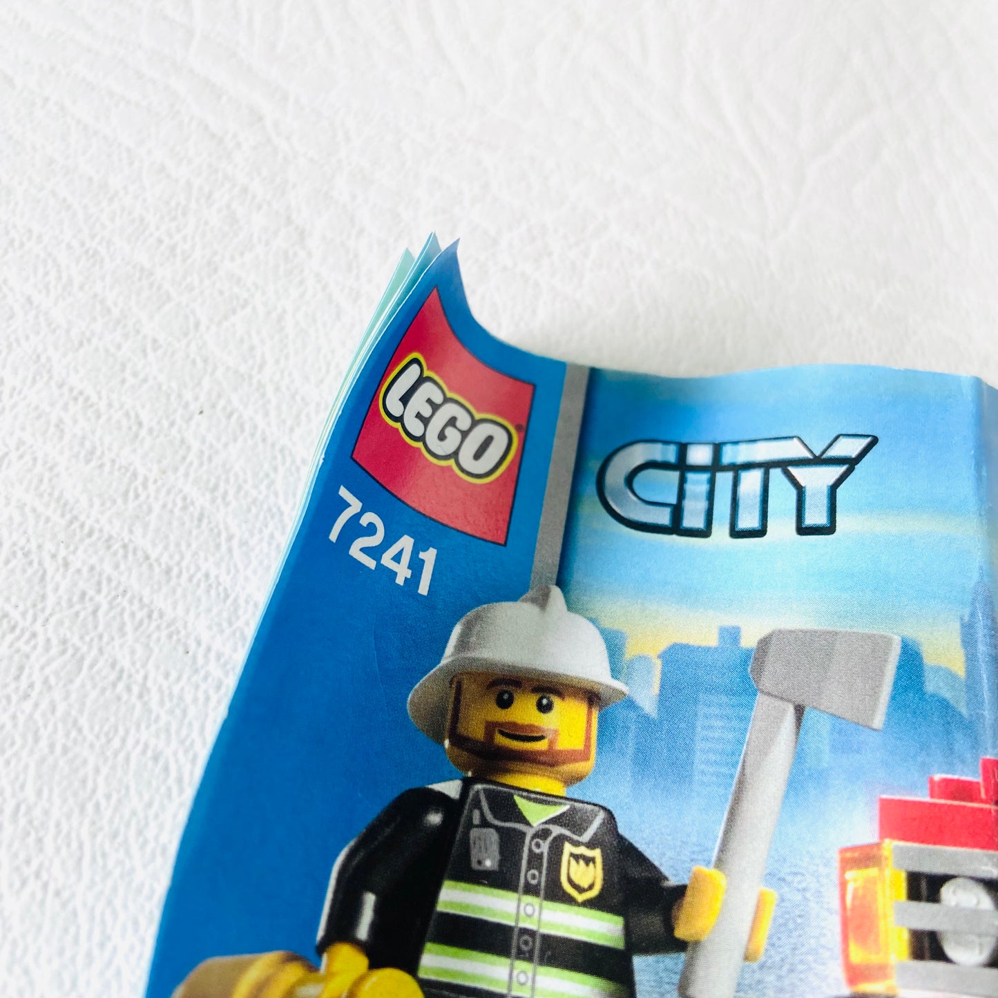 LEGO City: Fire Car Set (7241) 100% Complete With Instructions & Minifigure