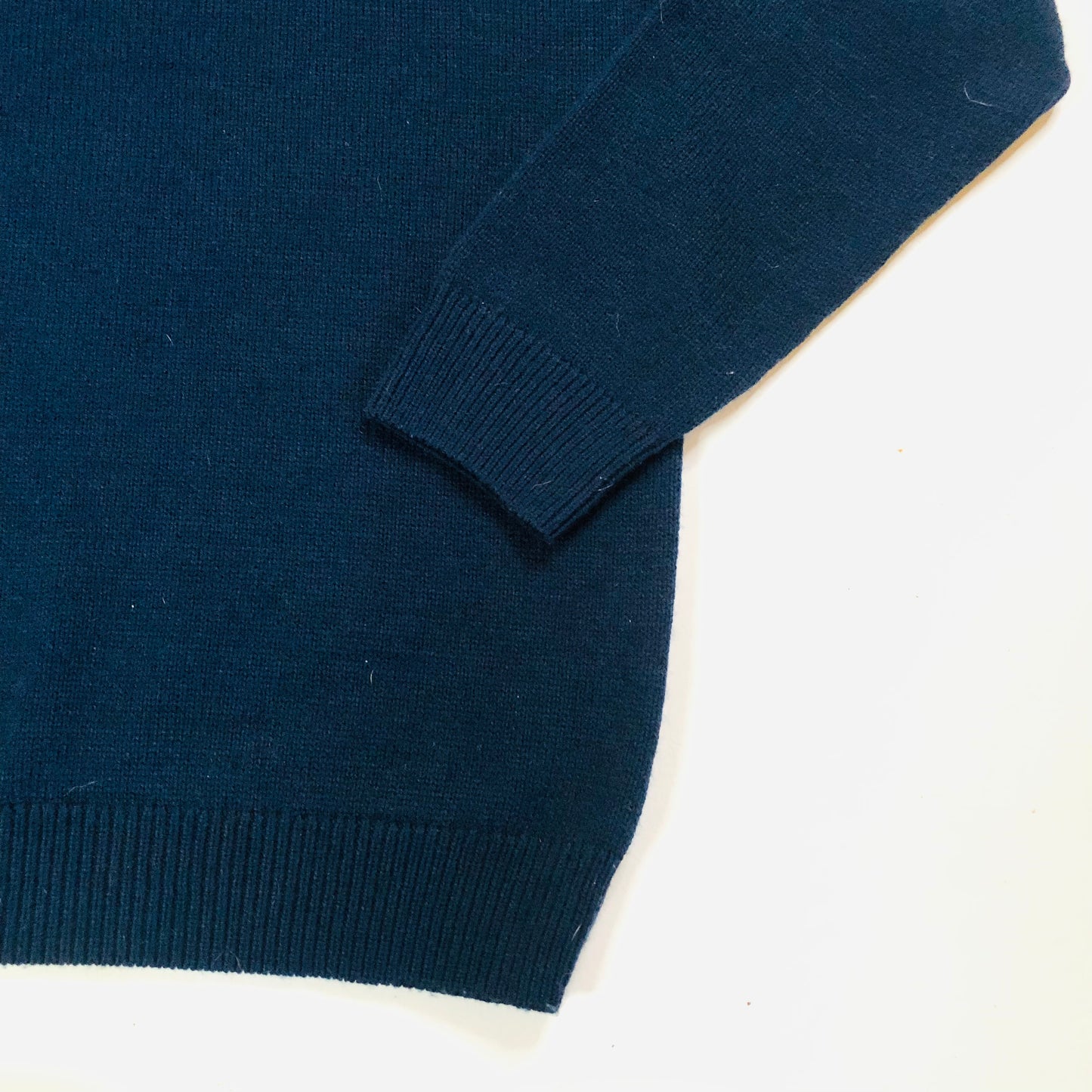 Liverpool Football Club L.F.C Mens Navy Blue Knit V-Neck jumper Size Large