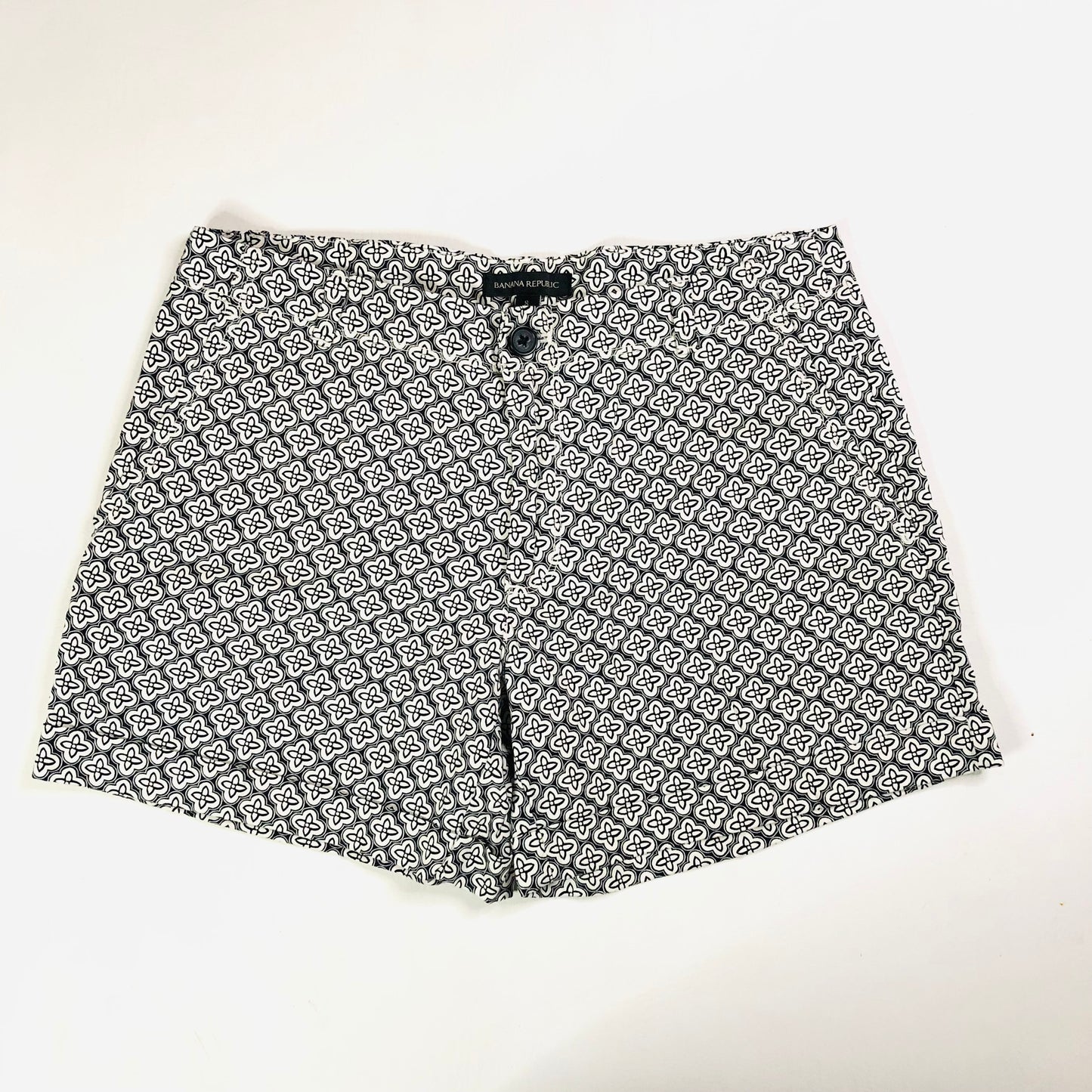 Banana Republic Hamptons Black & White Geometric Patterned Hot Pant Shorts Size US 8 (UK12)
