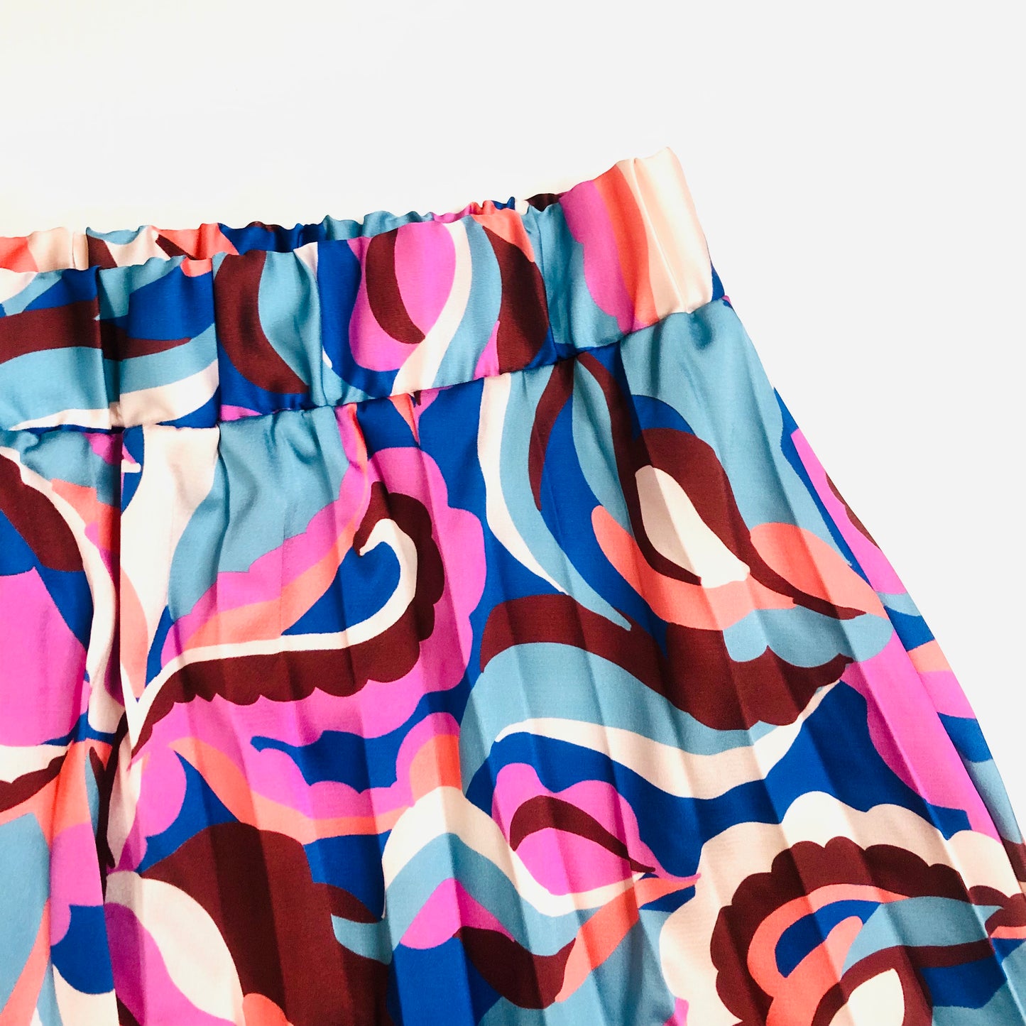 TU Pink & Blue Abstract Pattern Light Weight Pleated Knee Length Skirt Size 16