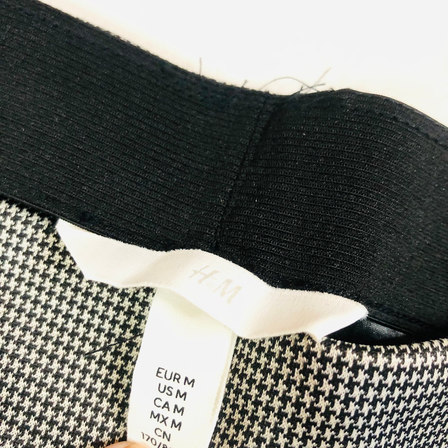 H&M Black & White Houndstooth Stretch Smart Front Pleat Trousers Size Medium NEW