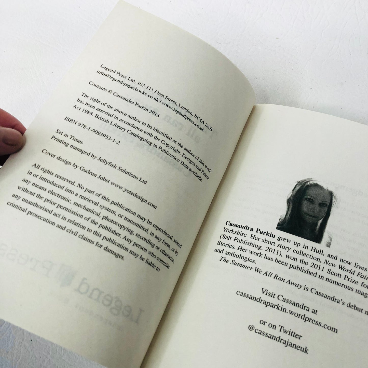 2x Cassandra Parkin Books Paperback Lily’s House & The Summer We Ran Away