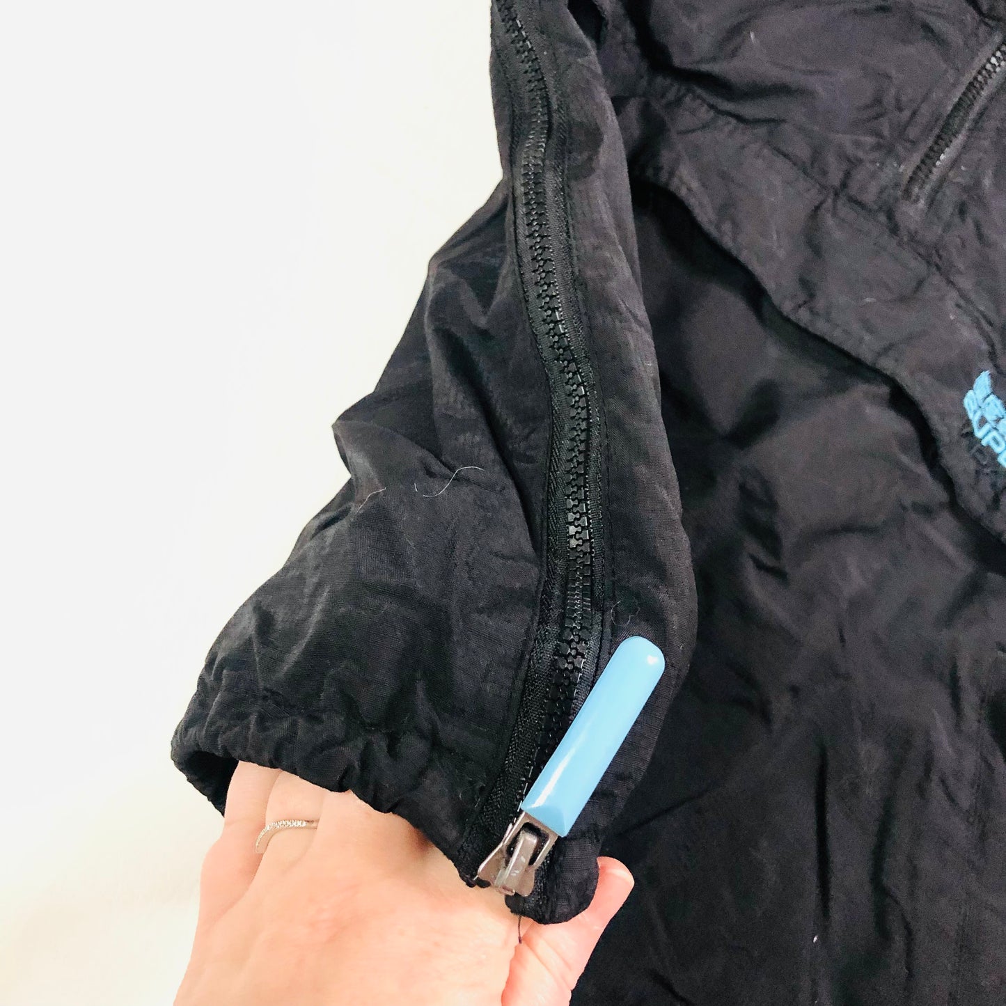 Superdry women's Black Pop Zip Wind Cagoule Jacket Size Small (UK 8)