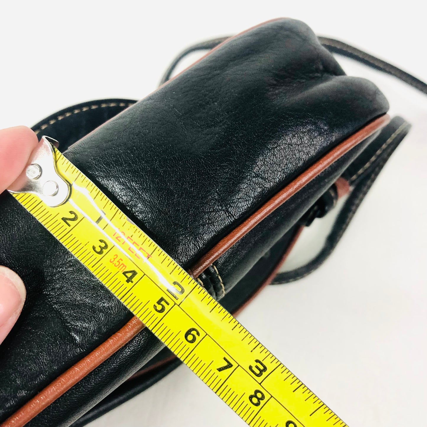 Vintage 1980s Black & Tan Leather Small Crossbody Mini Bag 17x11x5cm