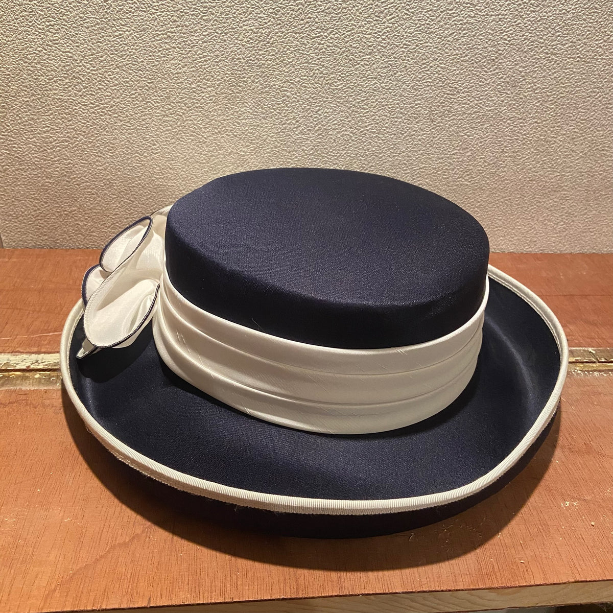 True Vintage | 1980s | C&A | Navy Blue & White | Satin Boater Hat | Ruffle Rosette Bow | Ascot Races | Wedding