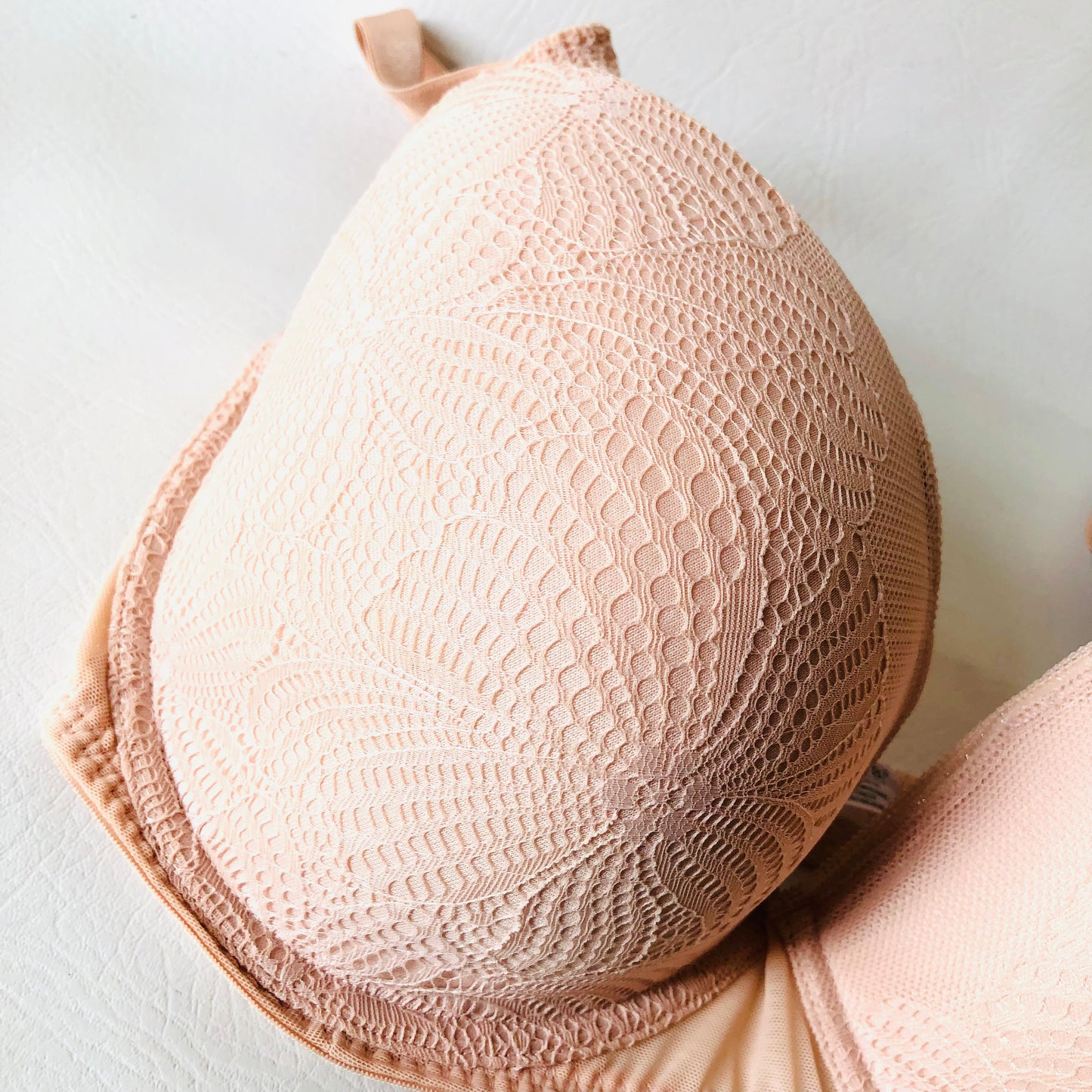 Wonderbra Nude Fabulous Feel Triangle Bra Underwired Padded Push Up 36FF NEW