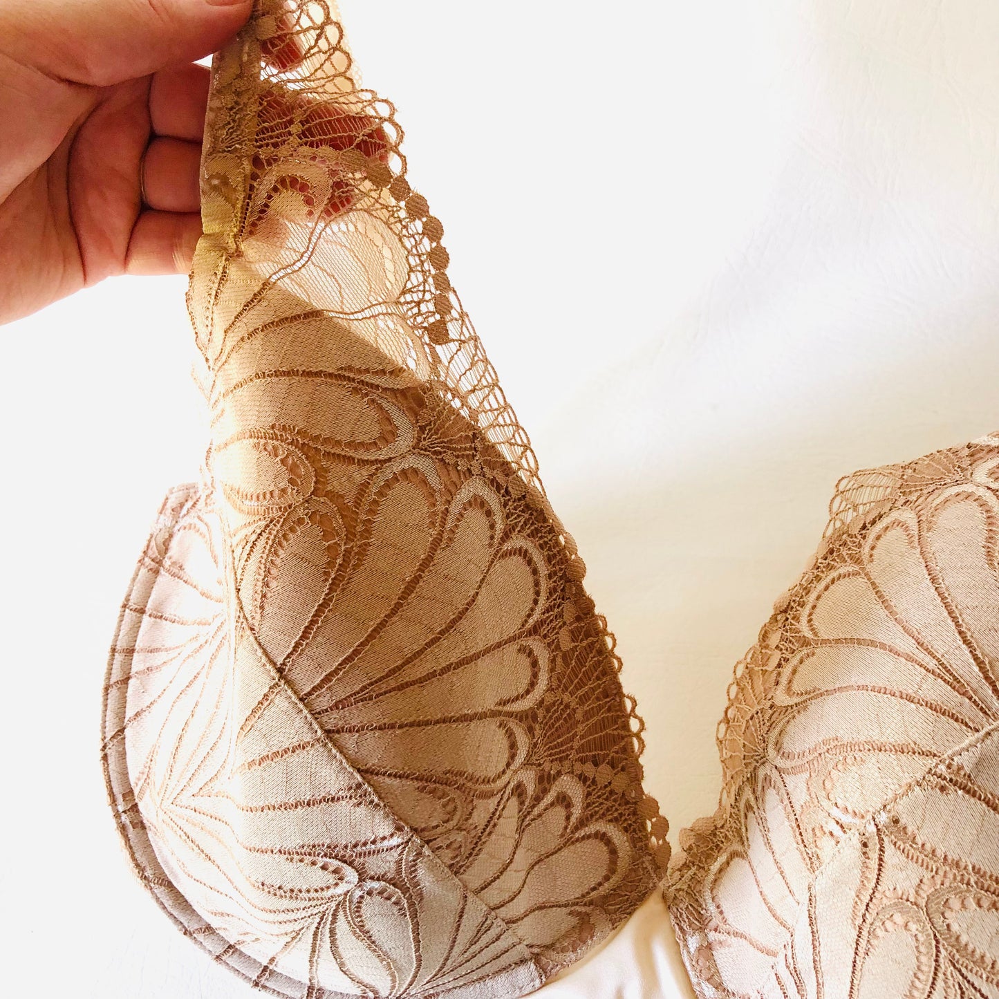 Wonderbra Refined Glamour Ivory Cloud (Beige) Padded Triangle Push-Up Plunge Bra 36G NEW
