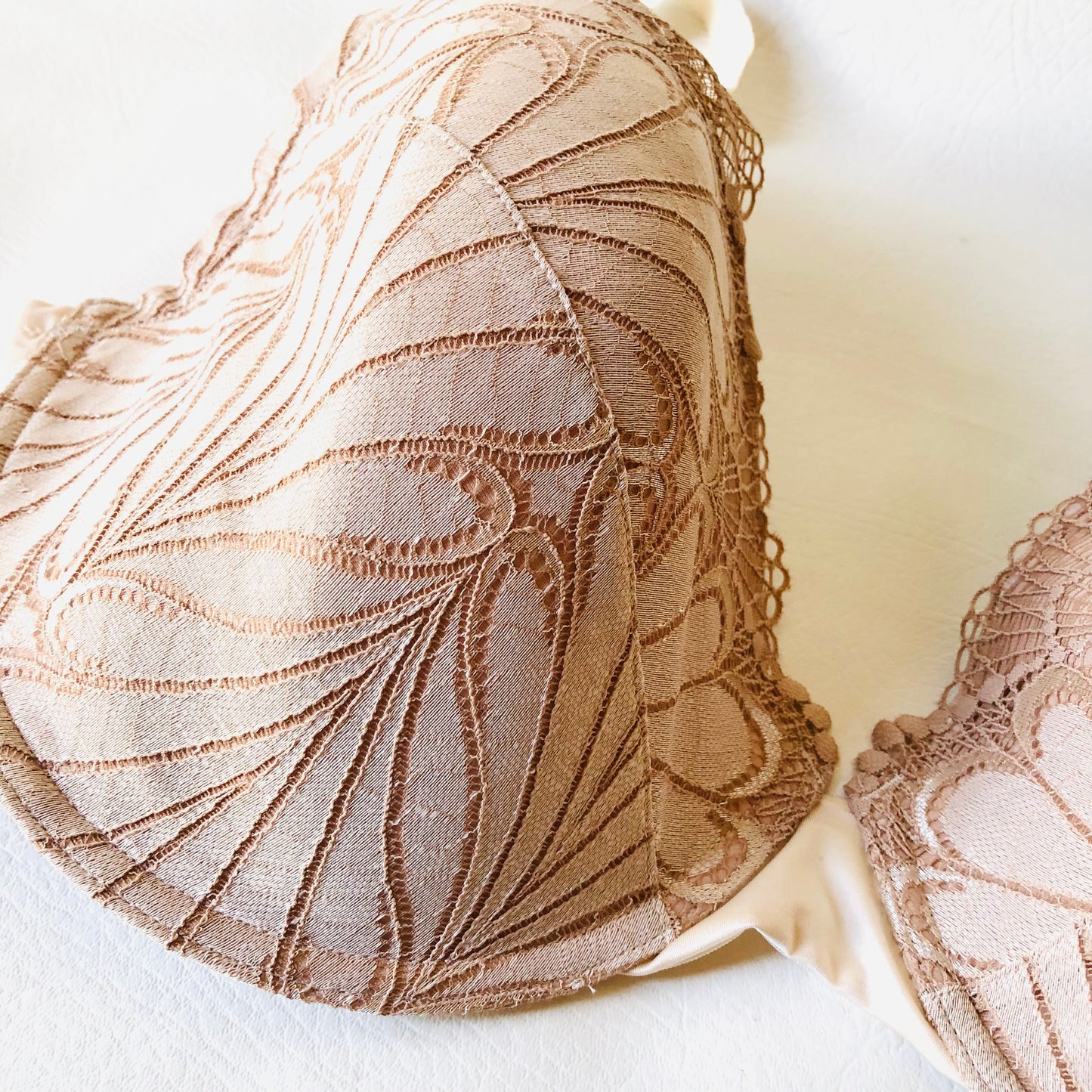 Wonderbra Refined Glamour Ivory Cloud (Beige) Padded Triangle Push-Up Plunge Bra 36G NEW