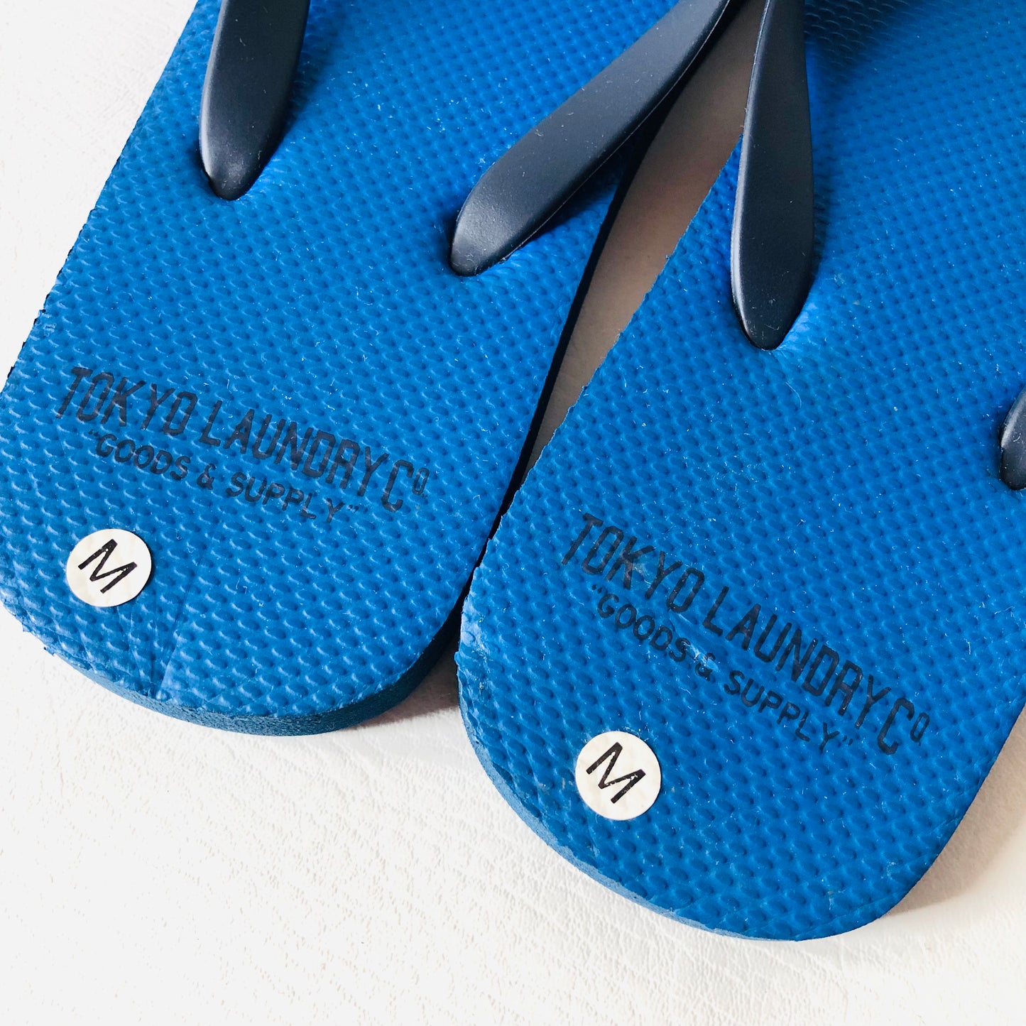 Tokyo Laundry Mens Navy Blue & Black Flip Flop Sandals Size Medium (UK 8-9) NEW
