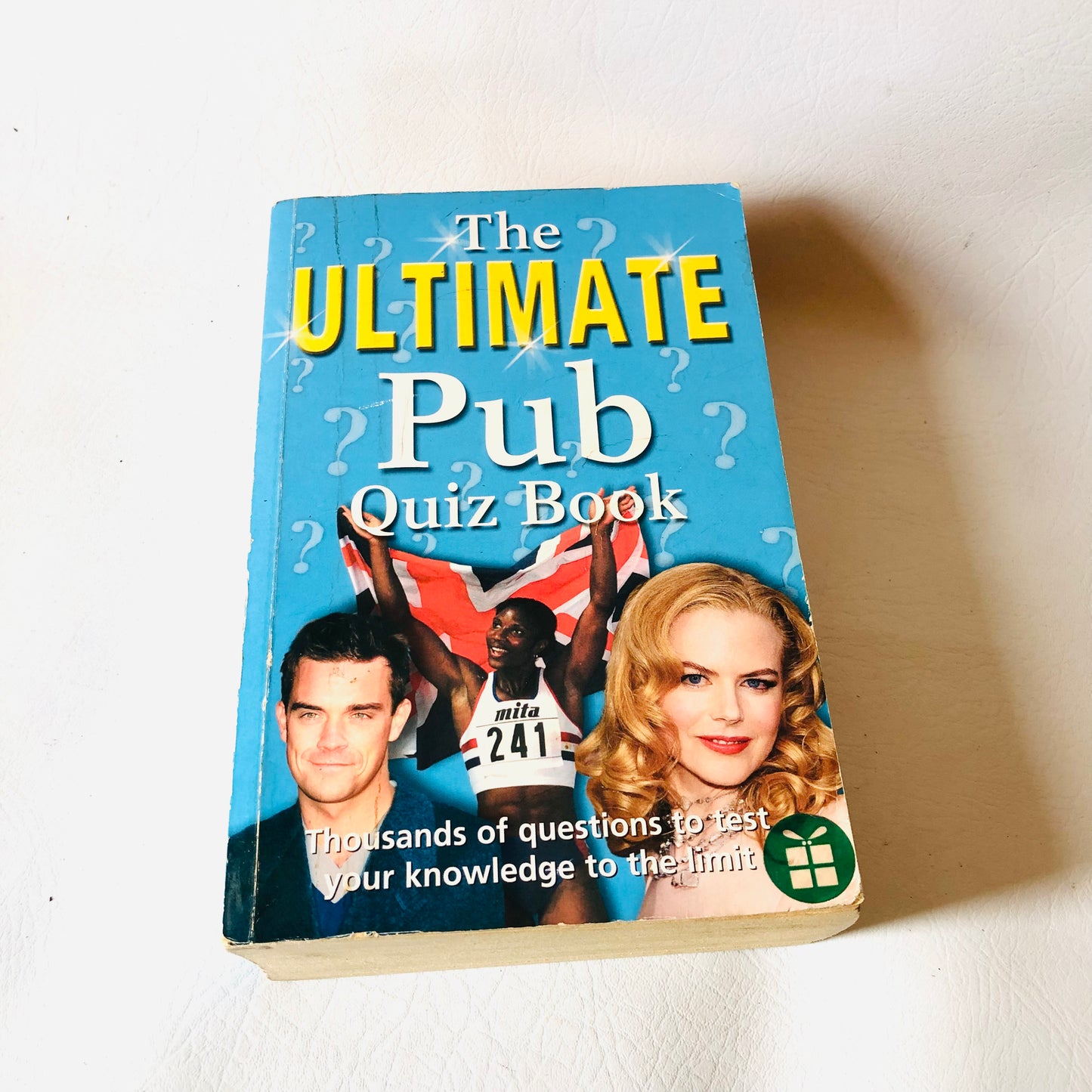 The Ultimate Pub Quiz Book 2002 - Thousands of Questions - Paperback Book