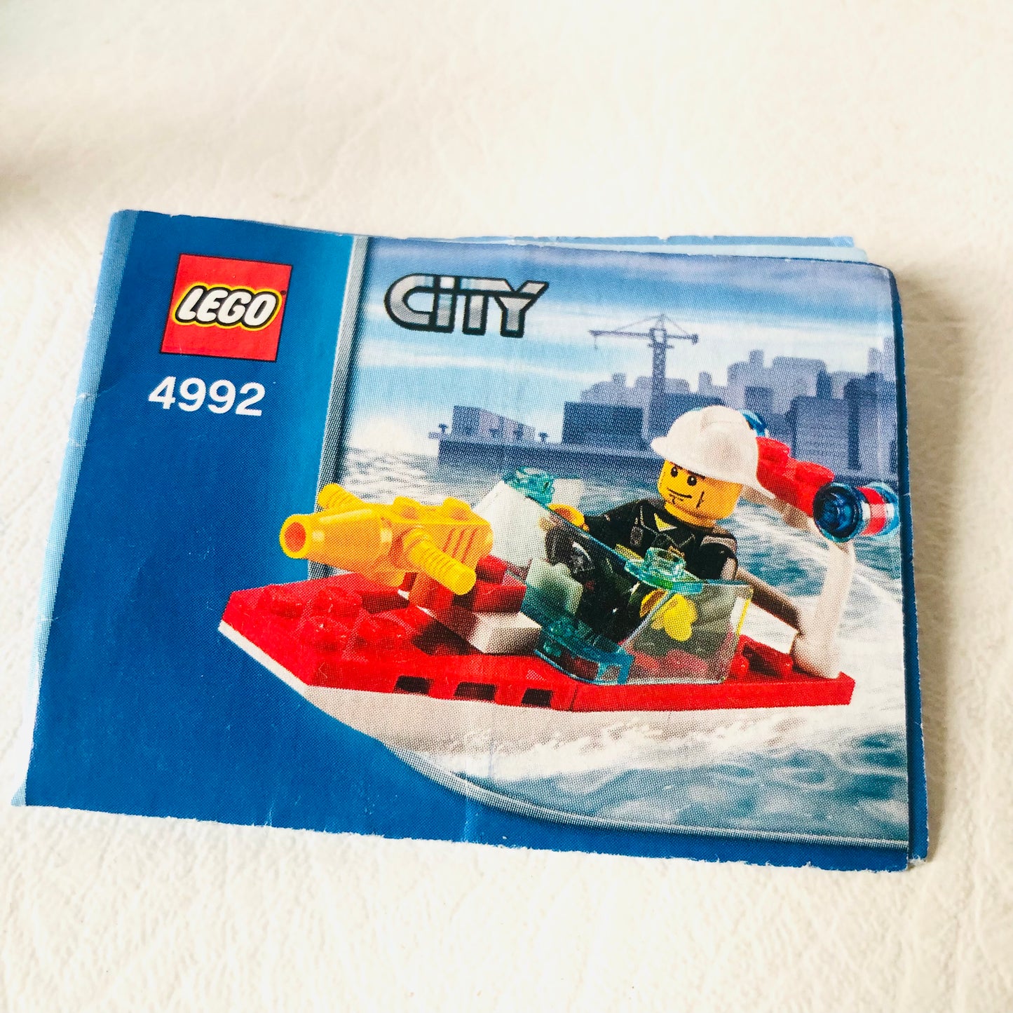 LEGO CITY: Fire Boat (4992)100% Complete With Instructions & Minifigure