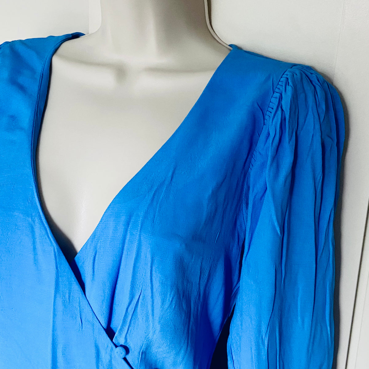 Mango | Light Blue | Lightweight Crossover Button Blouse | Long Sleeve | Relaxed Fit | Size Small | NEW