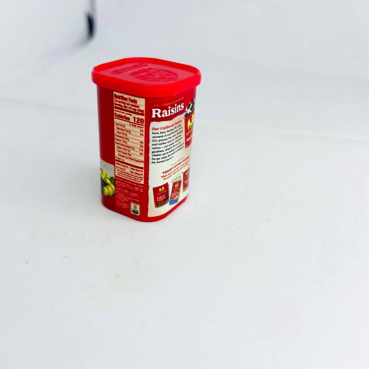 ZURU Mini Brands Candies x5 Iconic Bundle Series 2 (Clean & Simple, Sun-maid, Basket, Cereals)