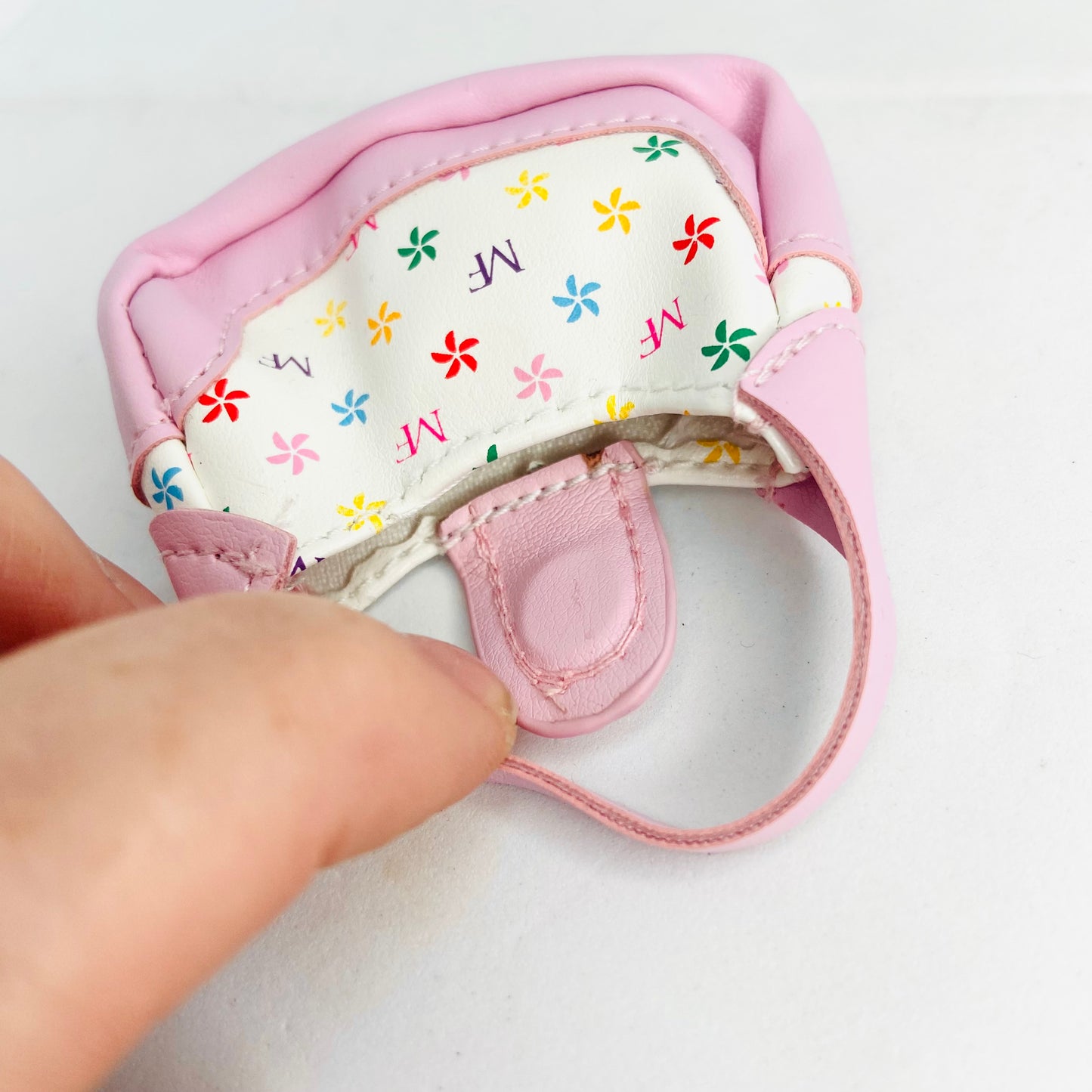 ZURU Surprise Mini Brands Pink Fashion Handbag And Accessories For Barbie/ Sindy Doll