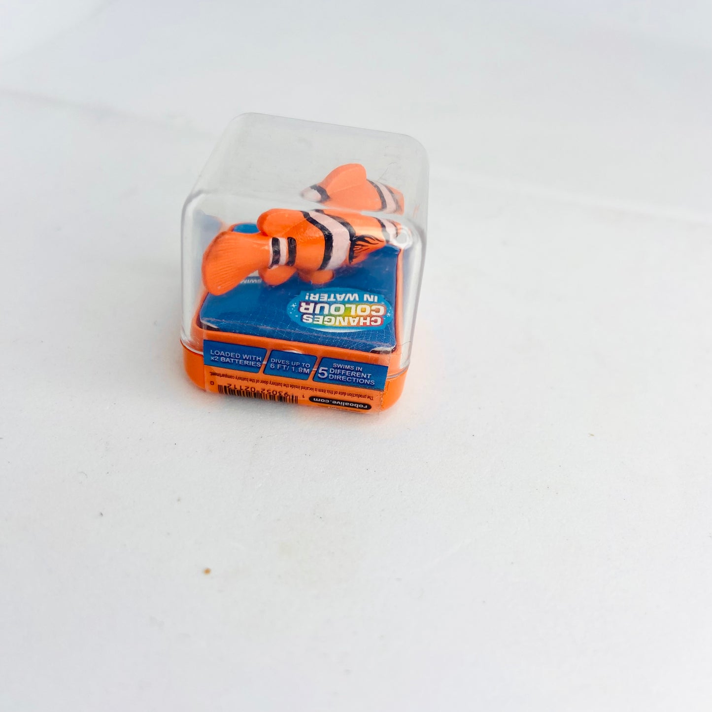 ZURU Mini Brands Toys Robots x4 Bundle Series 1&2 (RC Mini MiP x2, Chipper, RoboFish)