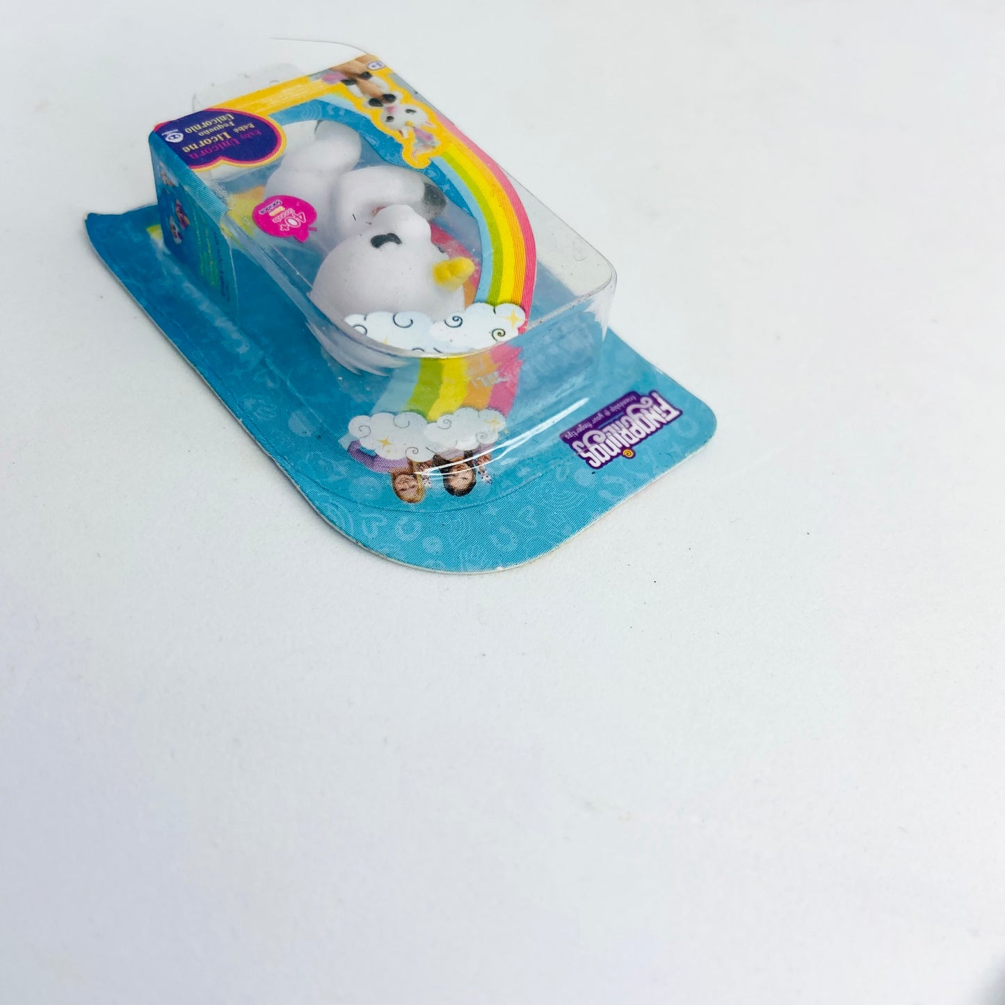 ZURU Mini Brands Toys Fingerlings x4 Bundle Series 1&2 (Unicorn, Monkey, Narwhale x2)