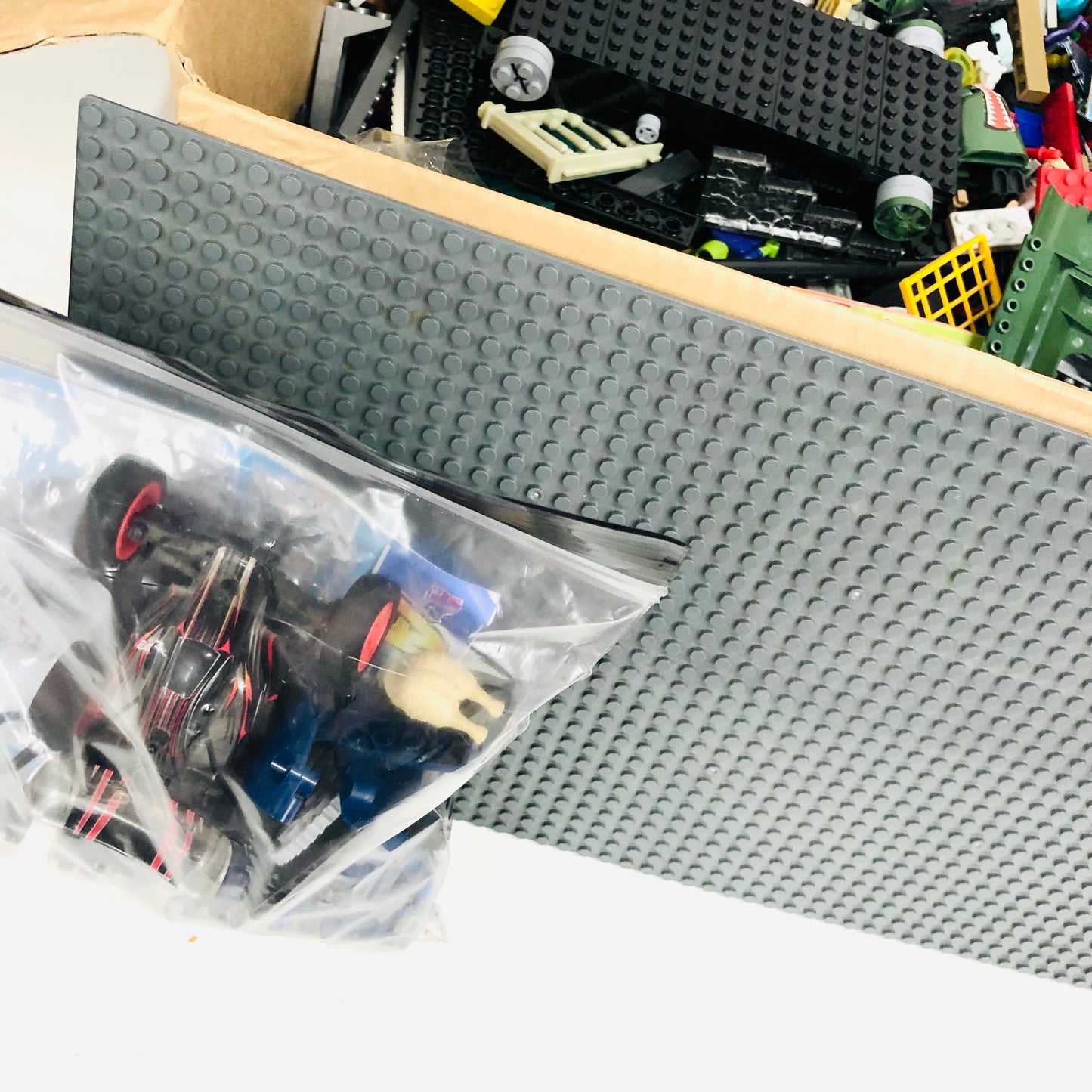 Large Bulk Lot Construction Blocks - Mega Bloks, K'nex, Baseplates (Lego Compatible)