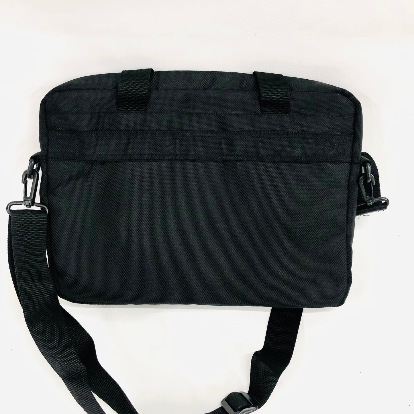 Belkin Black Laptop Bag Briefcase Messenger Shoulder Strap Padded 14" 13”