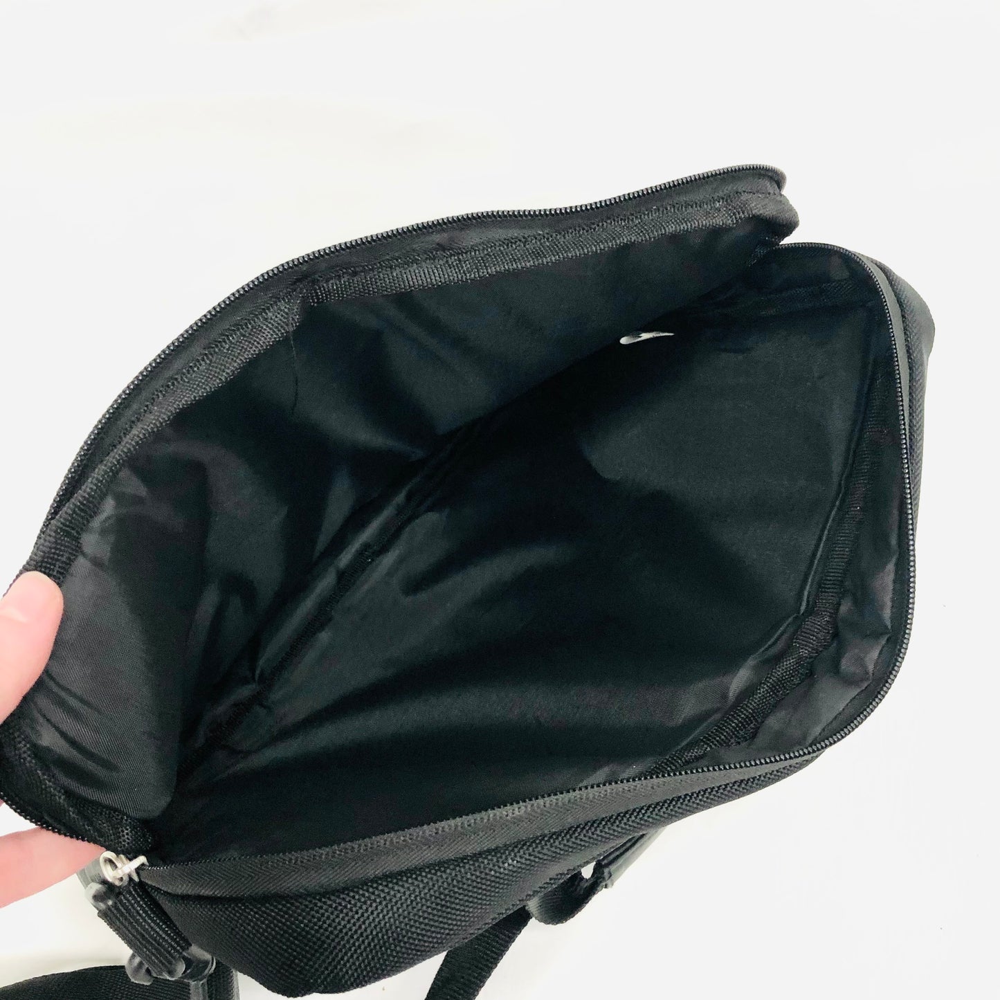 Belkin Black Laptop Bag Briefcase Messenger Shoulder Strap Padded 14" 13”