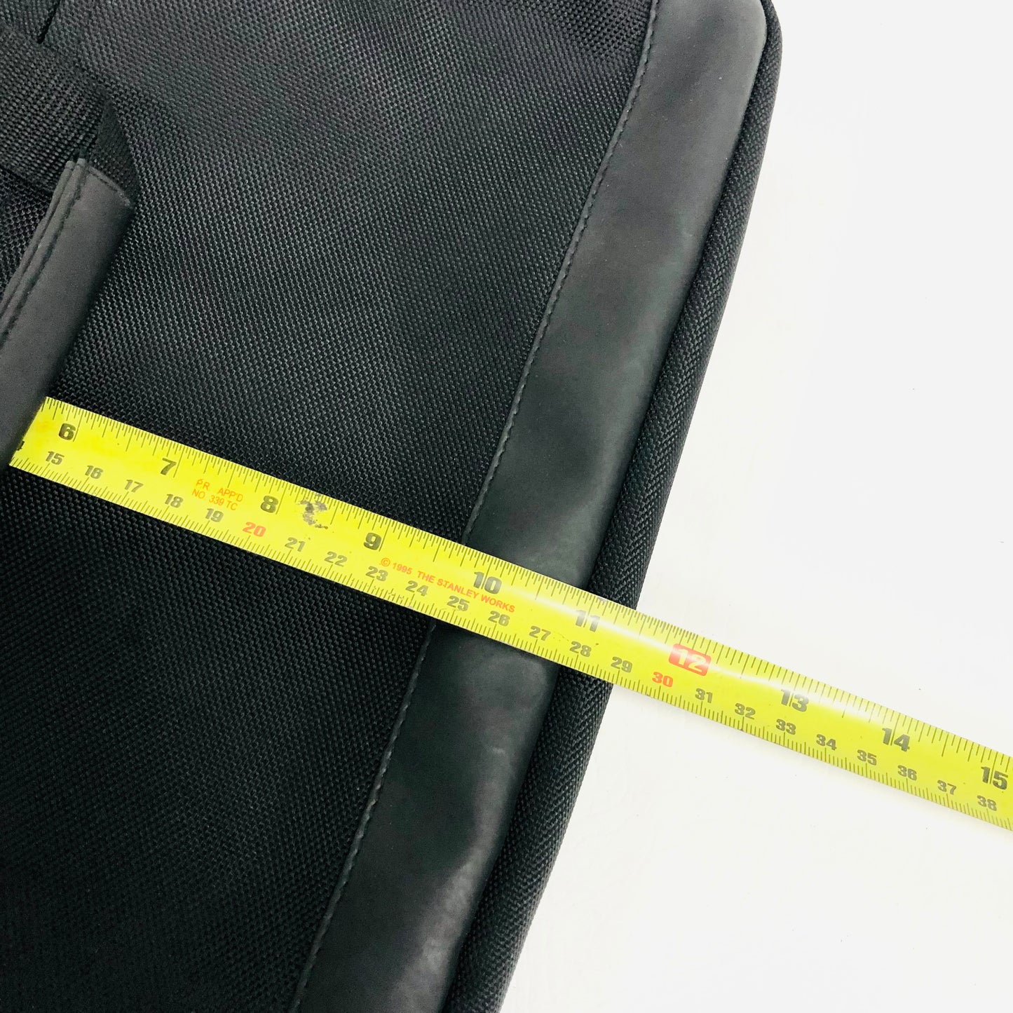 Belkin Black Laptop Bag Briefcase Messenger Shoulder Strap Padded 14" 13”