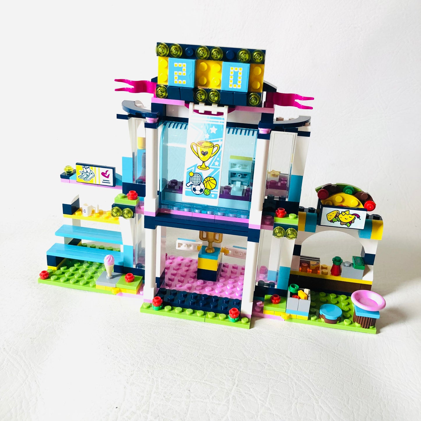 LEGO Friends: Stephanie's Sports Arena (41338)100% Complete With Box, Instructions and Minifigures