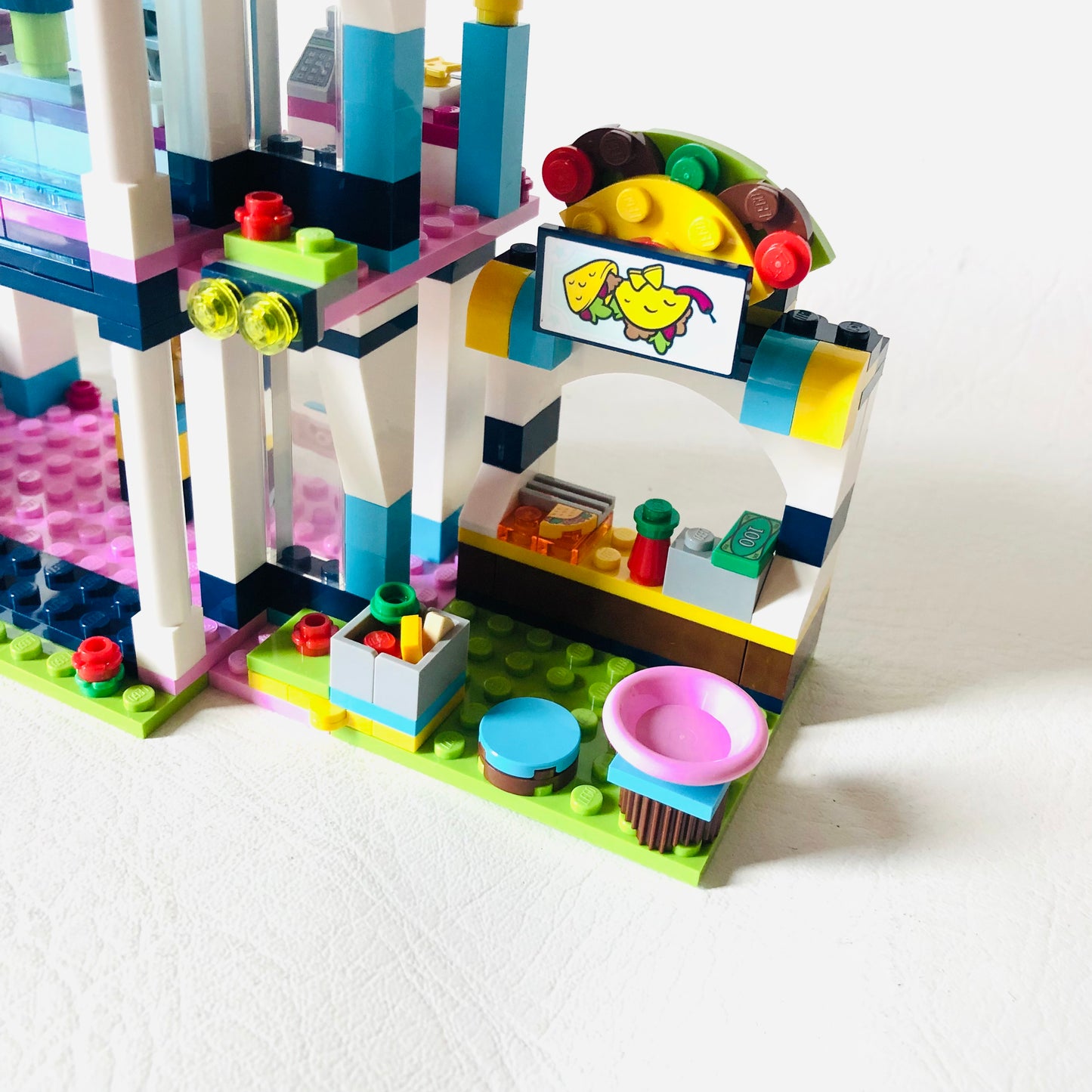 LEGO Friends: Stephanie's Sports Arena (41338)100% Complete With Box, Instructions and Minifigures