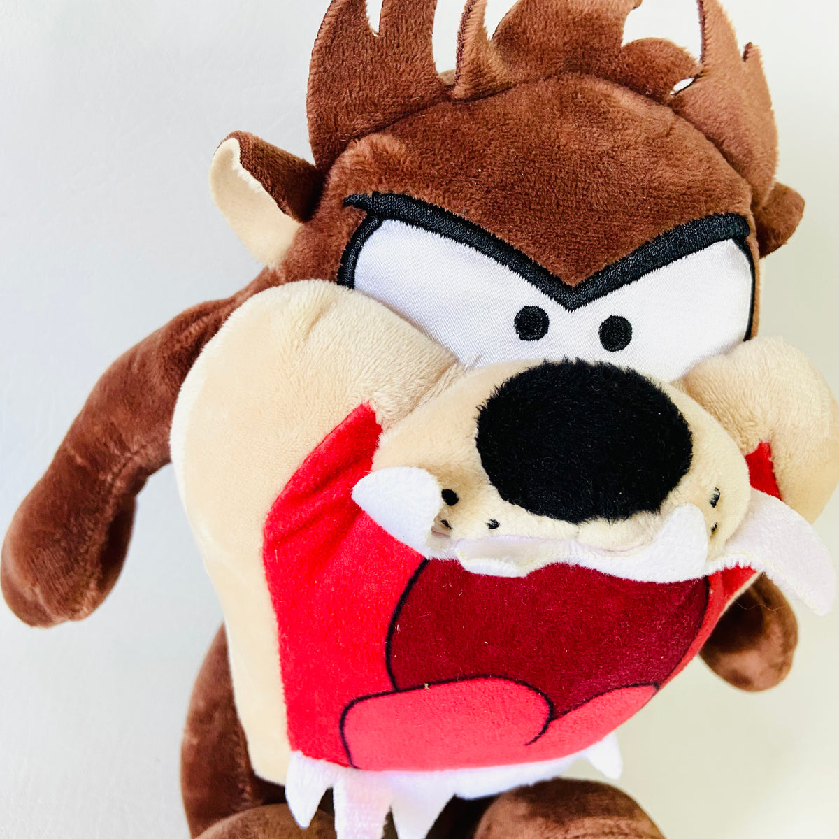 Looney Tunes Retro Taz Tasmanian Devil Famosa Softies 9" Soft Plush Toy