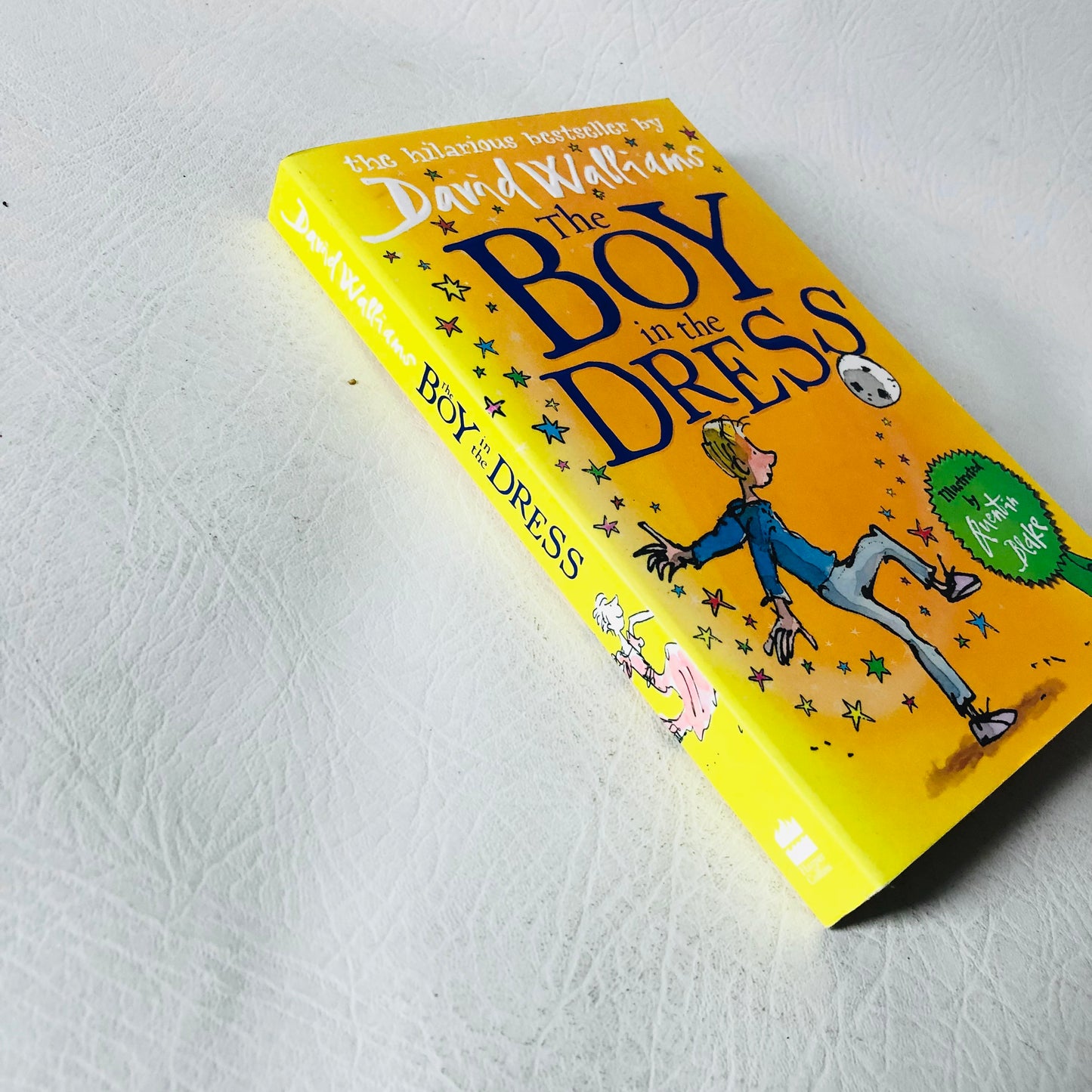 5x David Walliams Paperback Book Bundle (Ratburger / Mr Stink / Gangsta Granny / Billionaire Boy / Boy in a Dress)