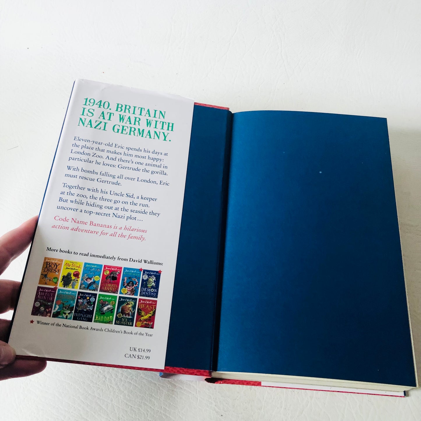 3x David Walliams Hardback Book Bundle (Code Name Bananas/ The Beast Buckingham / Grandpas Great Escape)