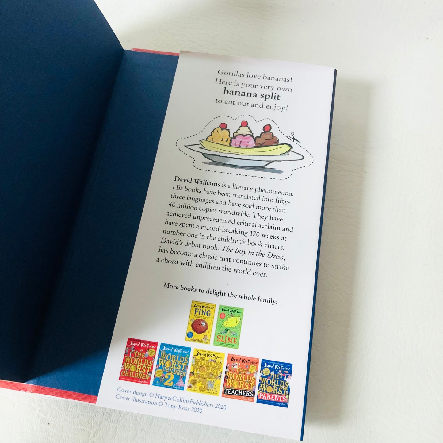 3x David Walliams Hardback Book Bundle (Code Name Bananas/ The Beast Buckingham / Grandpas Great Escape)