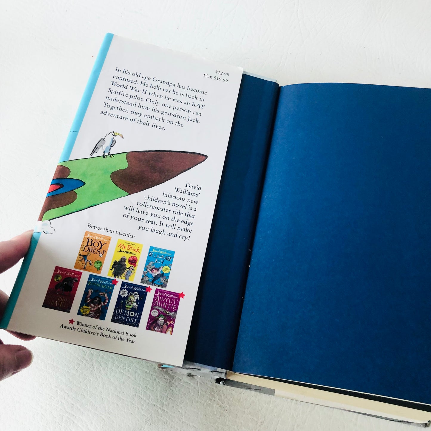 3x David Walliams Hardback Book Bundle (Code Name Bananas/ The Beast Buckingham / Grandpas Great Escape)