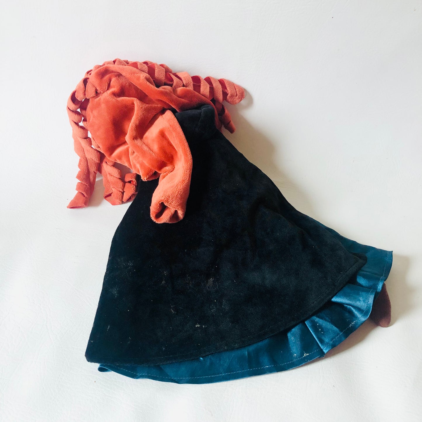Disney Store Brave Princess Merida Plush Doll Toy 20" Redhead Dress Cape