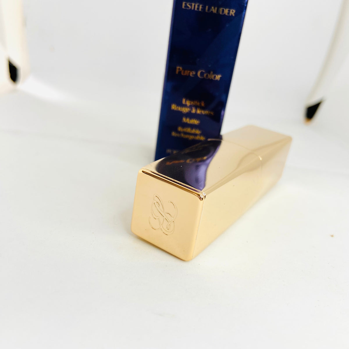Estée Lauder Pure Color Matte Lipstick 699 Thrill Me (Thrilling Red Colour) Full Size 3.5g NEW & Boxed