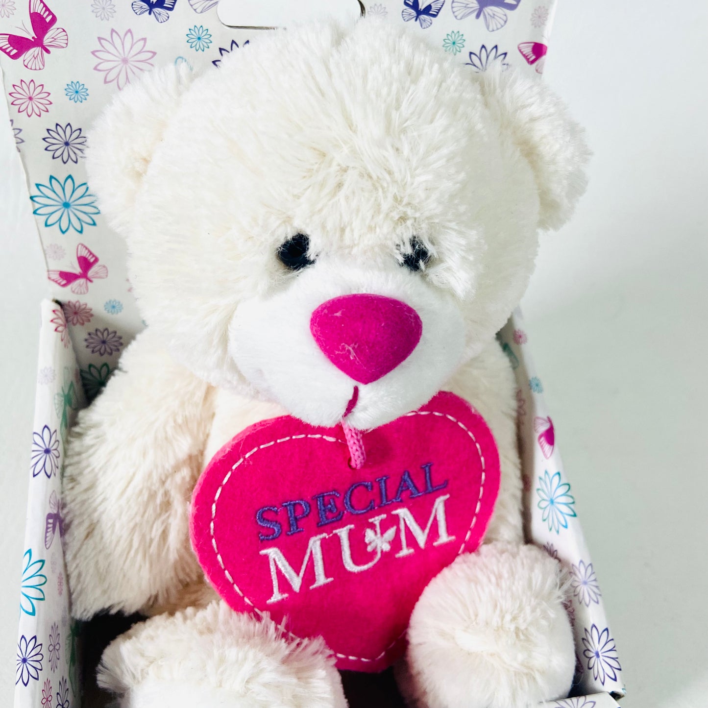 Special Mum | Cute Little Cuddly Cream / White 6" Bear | NEW in Box
