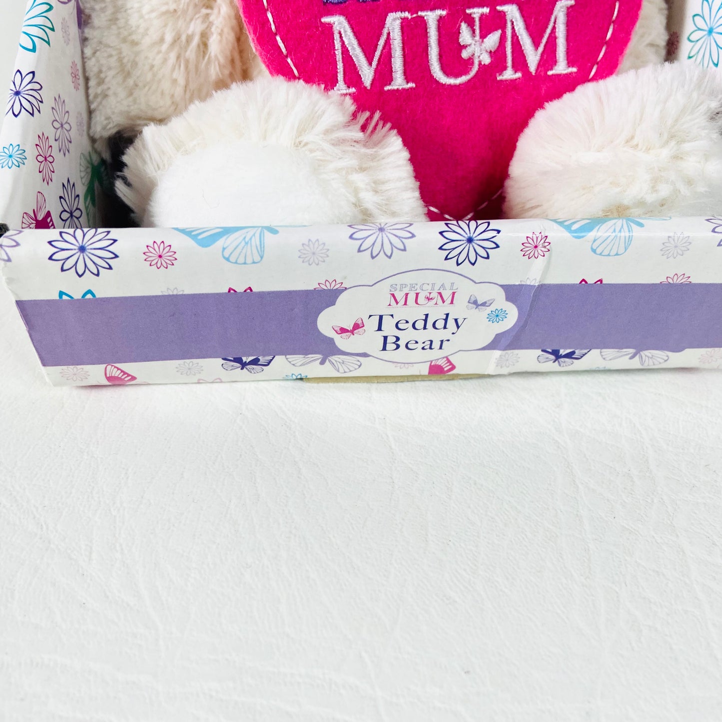 Special Mum | Cute Little Cuddly Cream / White 6" Bear | NEW in Box